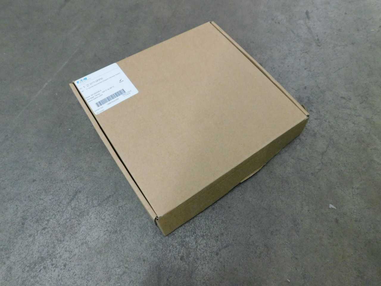 Lot of 12 Handle Adapter Assembly's - ELECTRICAL COMPONENTS