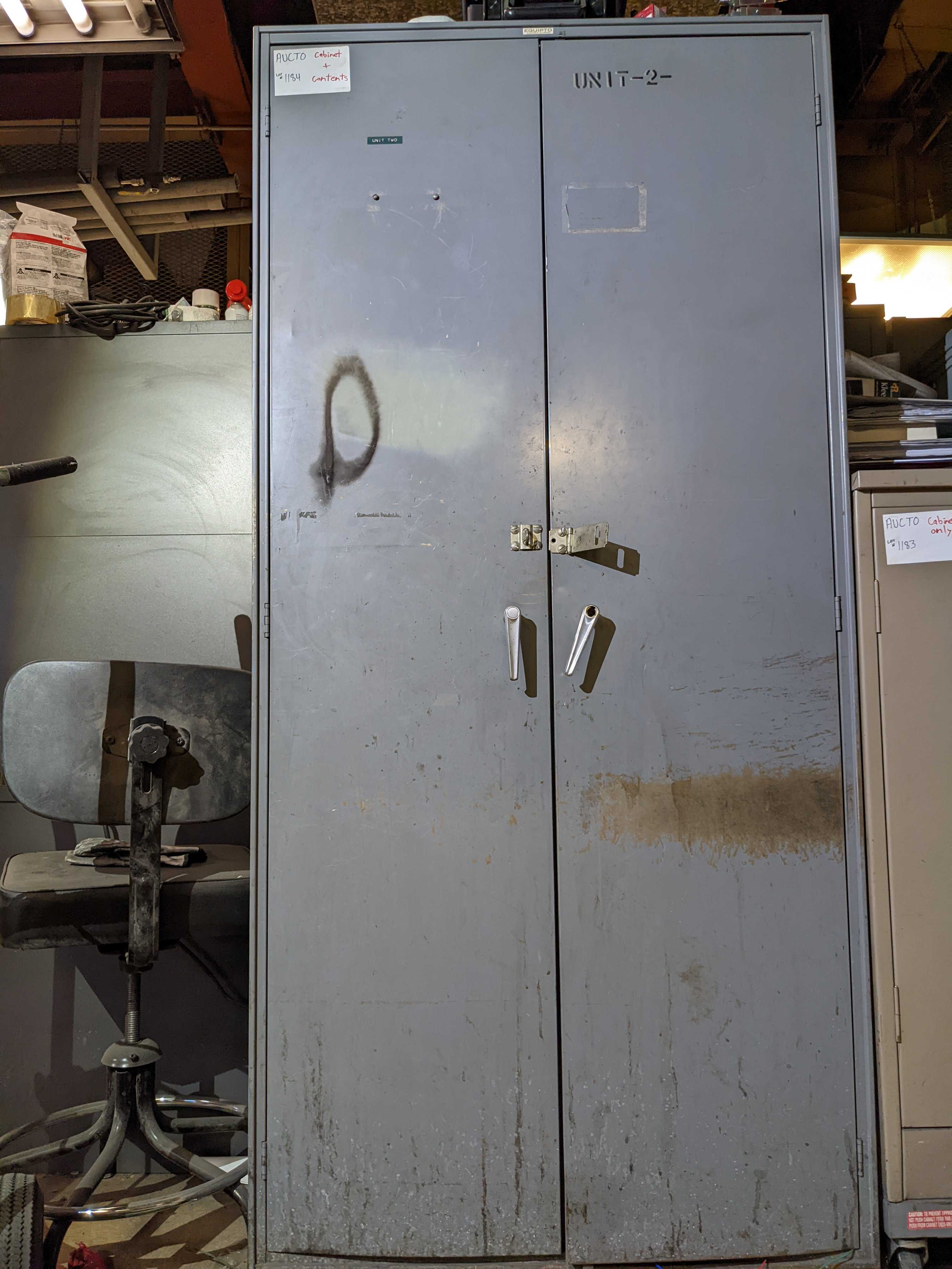 CABINET WITH CONTENTS - VALVES CABINET WITH CONTENTS - VALVES