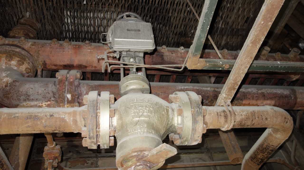LOT OF 2 BAILEY 4 IN STEEL CONTROL VALVE - CONTROL VALVE