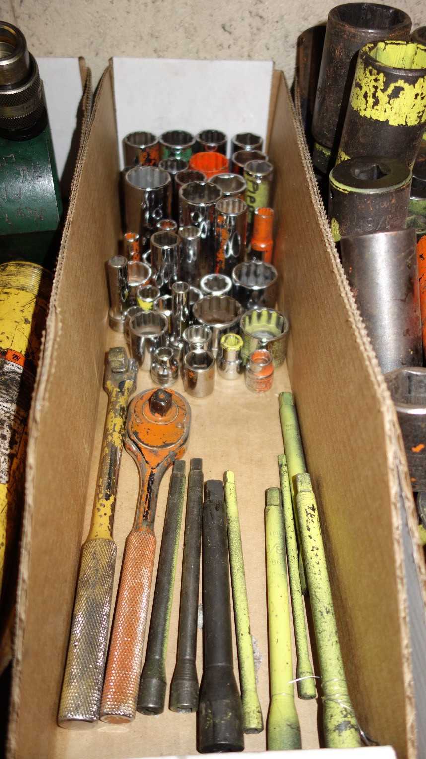 ASSORTED SOCKETS, 5/16 IN TO 15/16 IN - HAND TOOLS