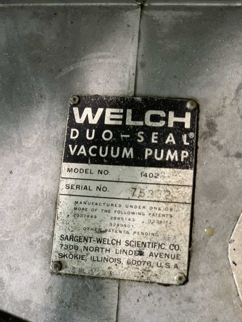 Lot of 4 Vacuum Pumps 120v - VACUUM PUMP