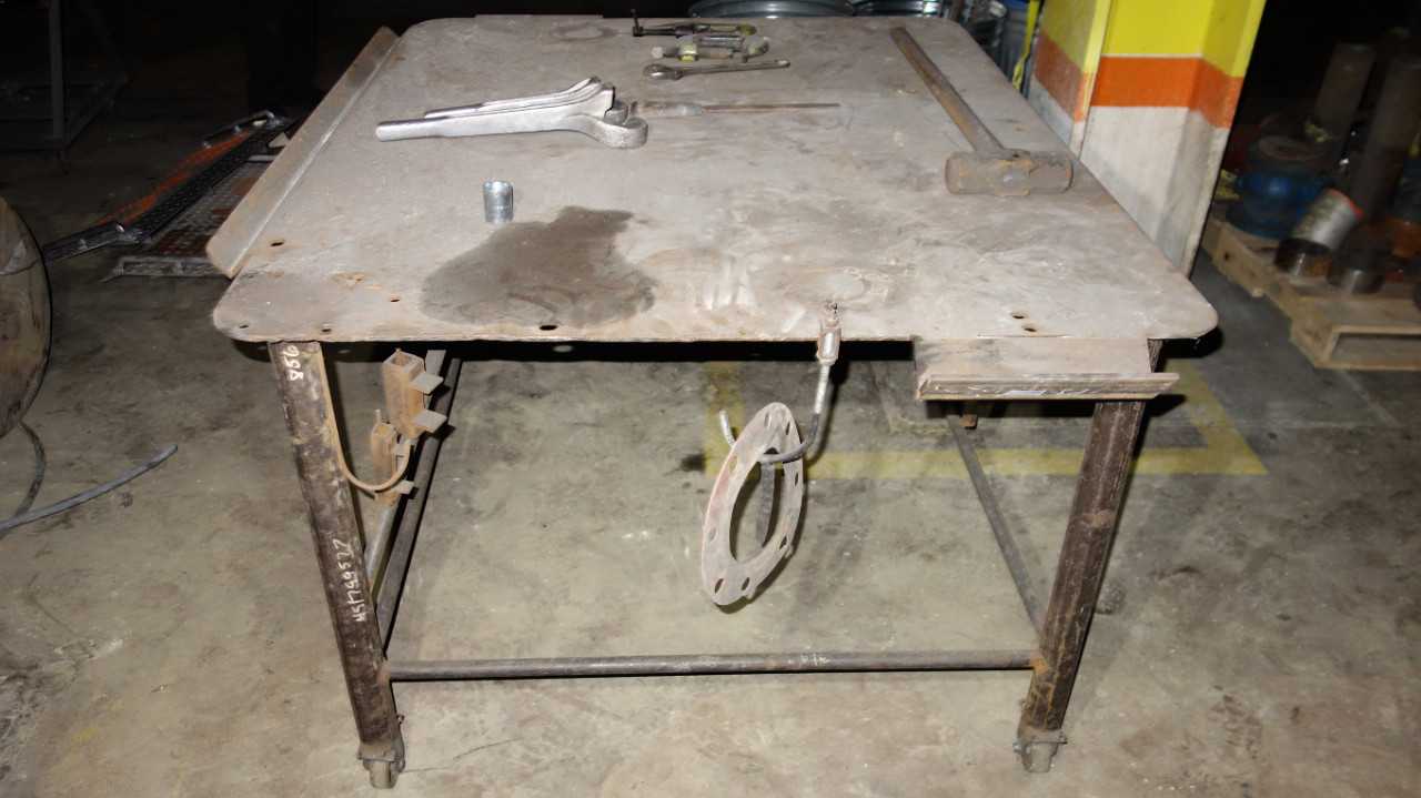 ROLLING WORK TABLE WITH CONTENTS - PLANT & FACILITY