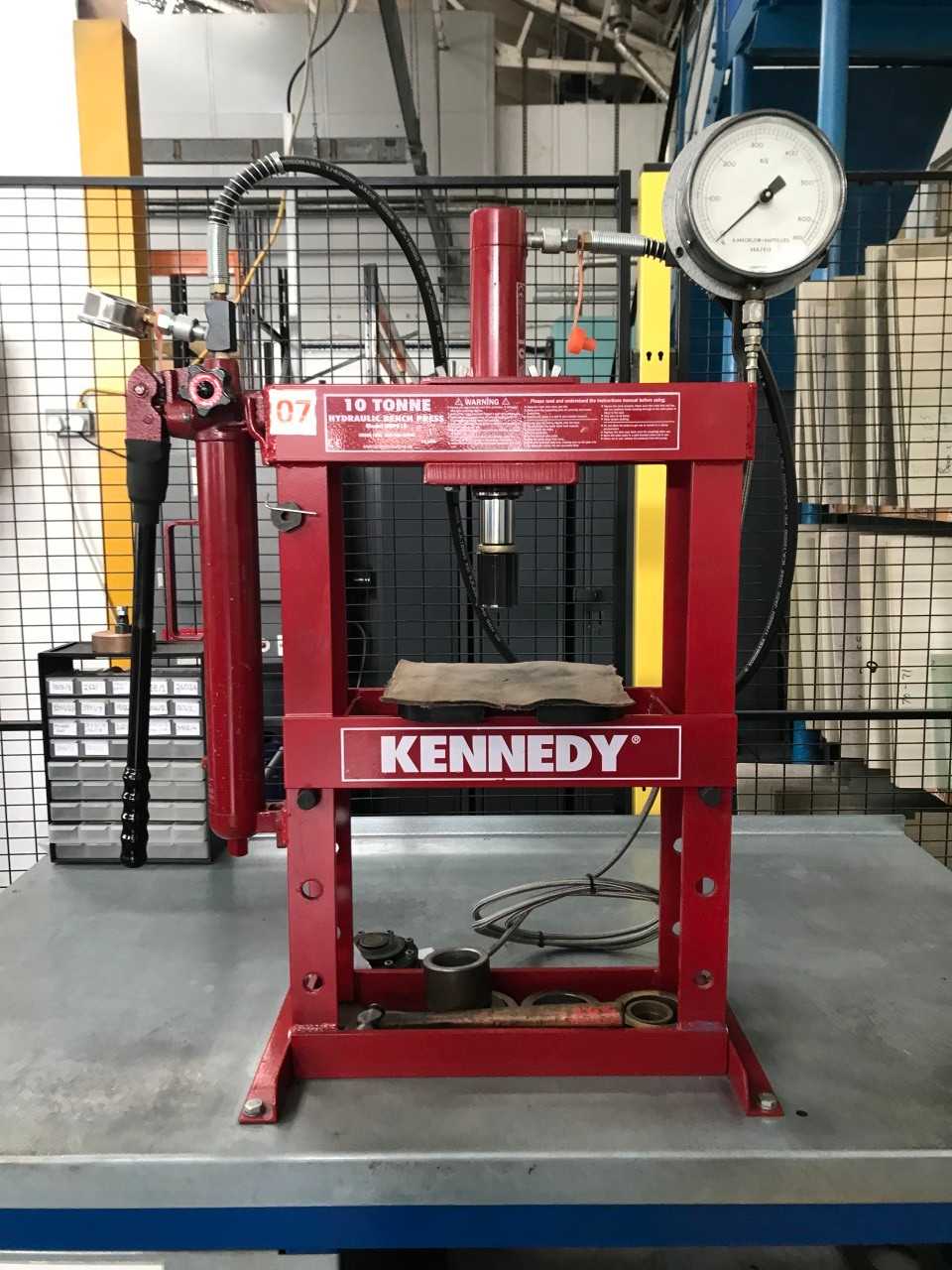 Kennedy - Manually Operated Hydraulic Press - PRESSES