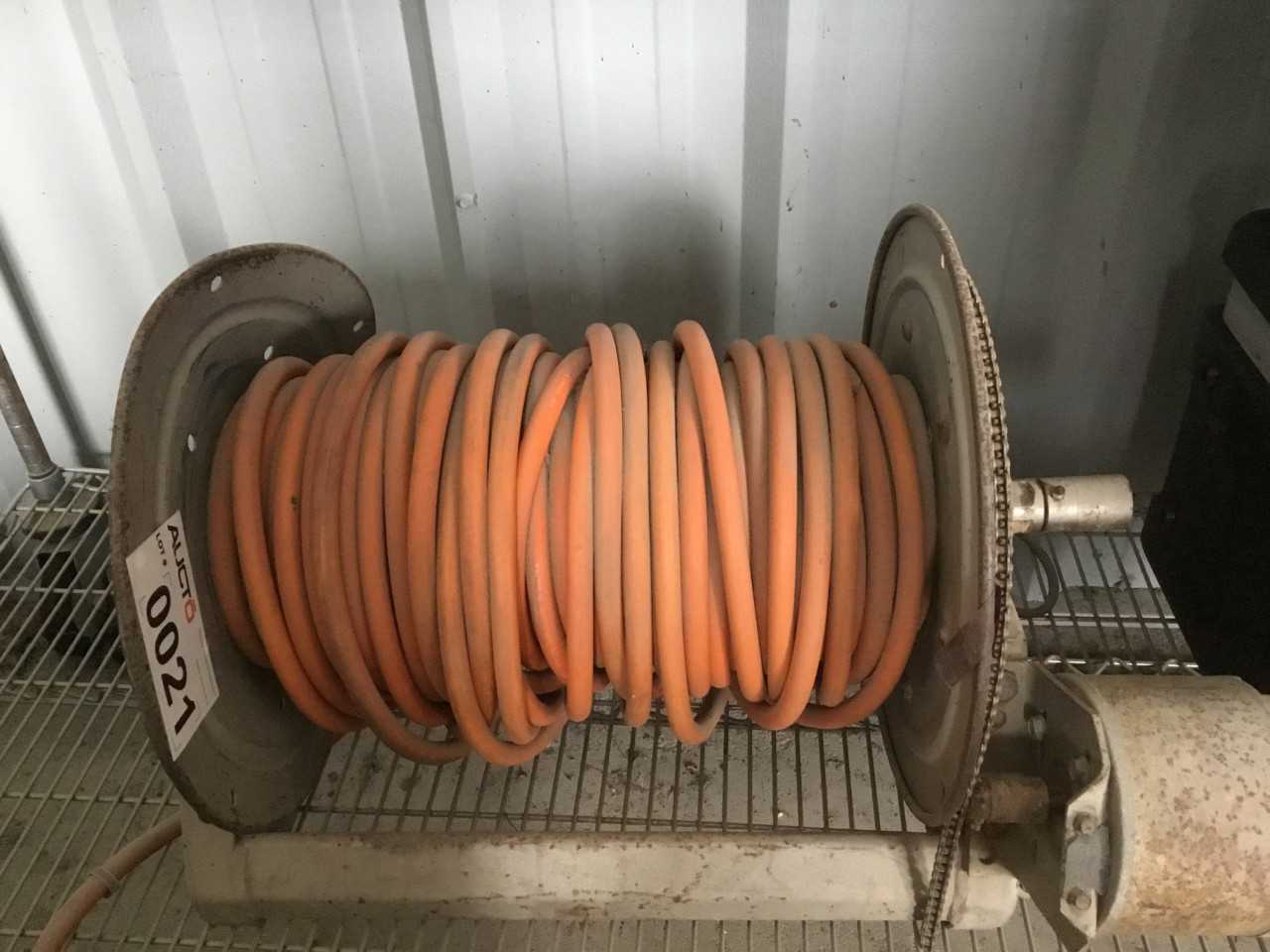 Hose on a Reel - HYDRAULIC HOSE