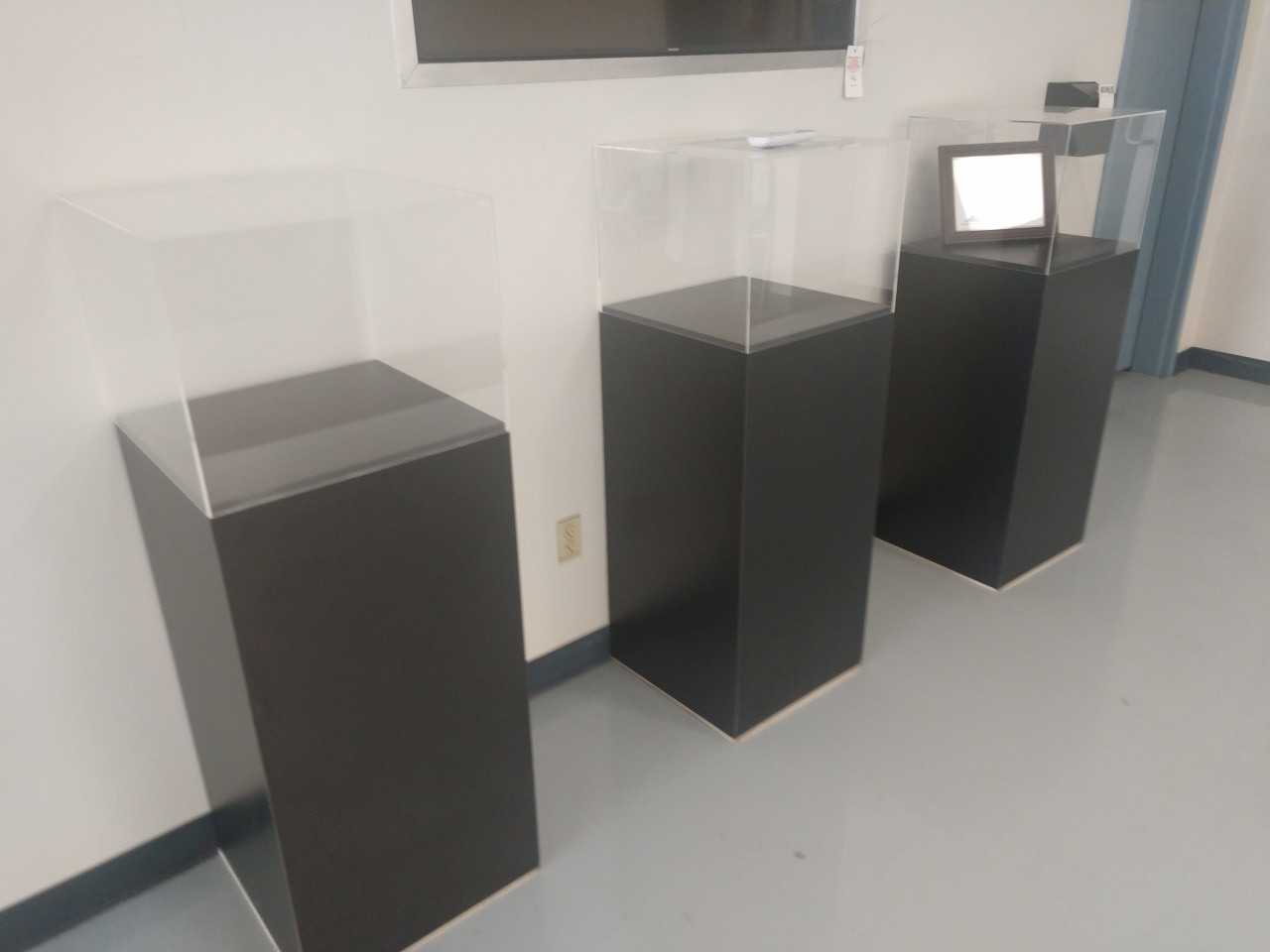 Trophy Cabinets (3), lot - MISCELLANEOUS Trophy Cabinets (3), lot - MISCELLANEOUS