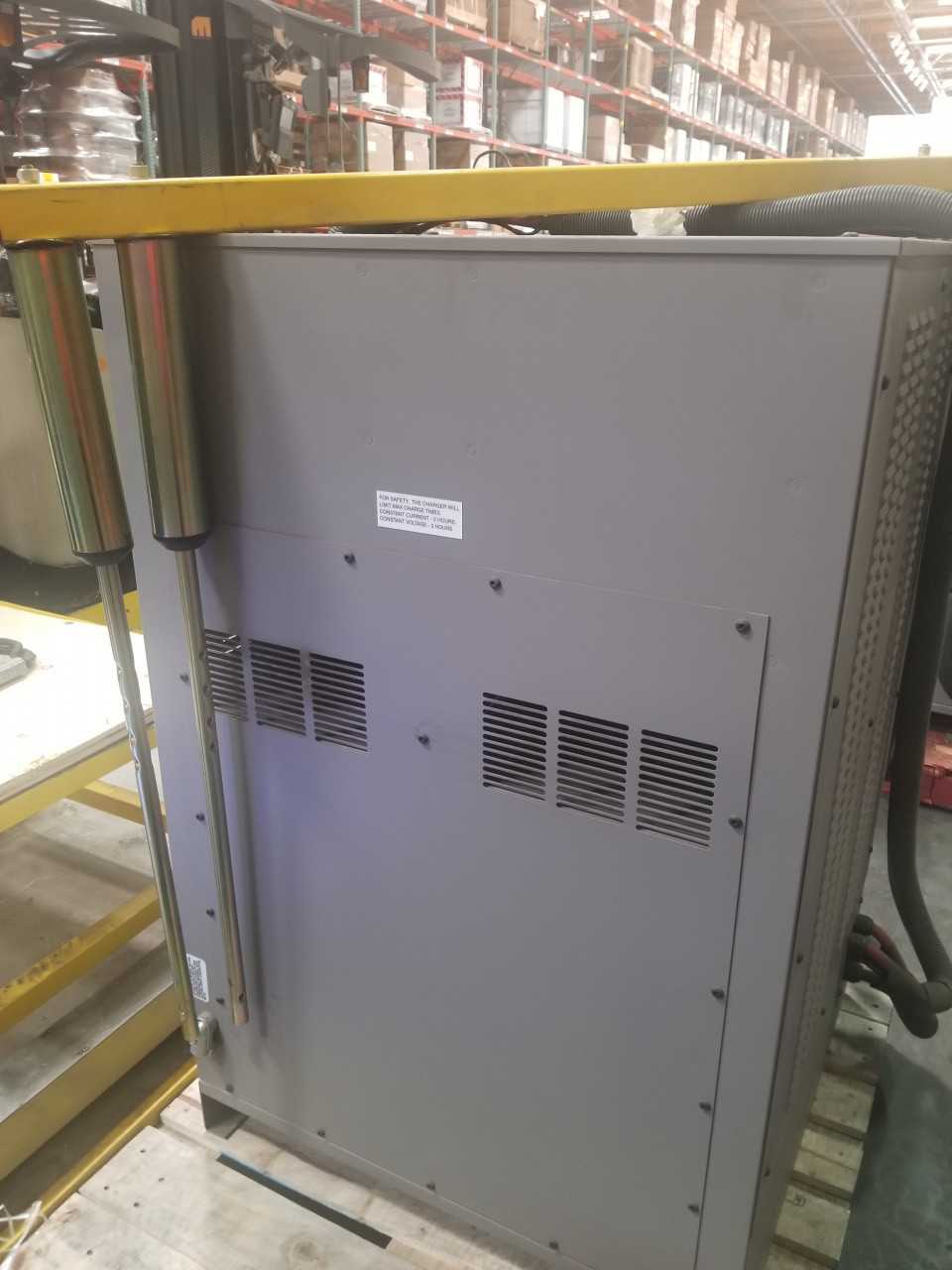 2007 Aker Wade Twinmax 20 charger, Livermore, CA - MATERIAL HANDLING
