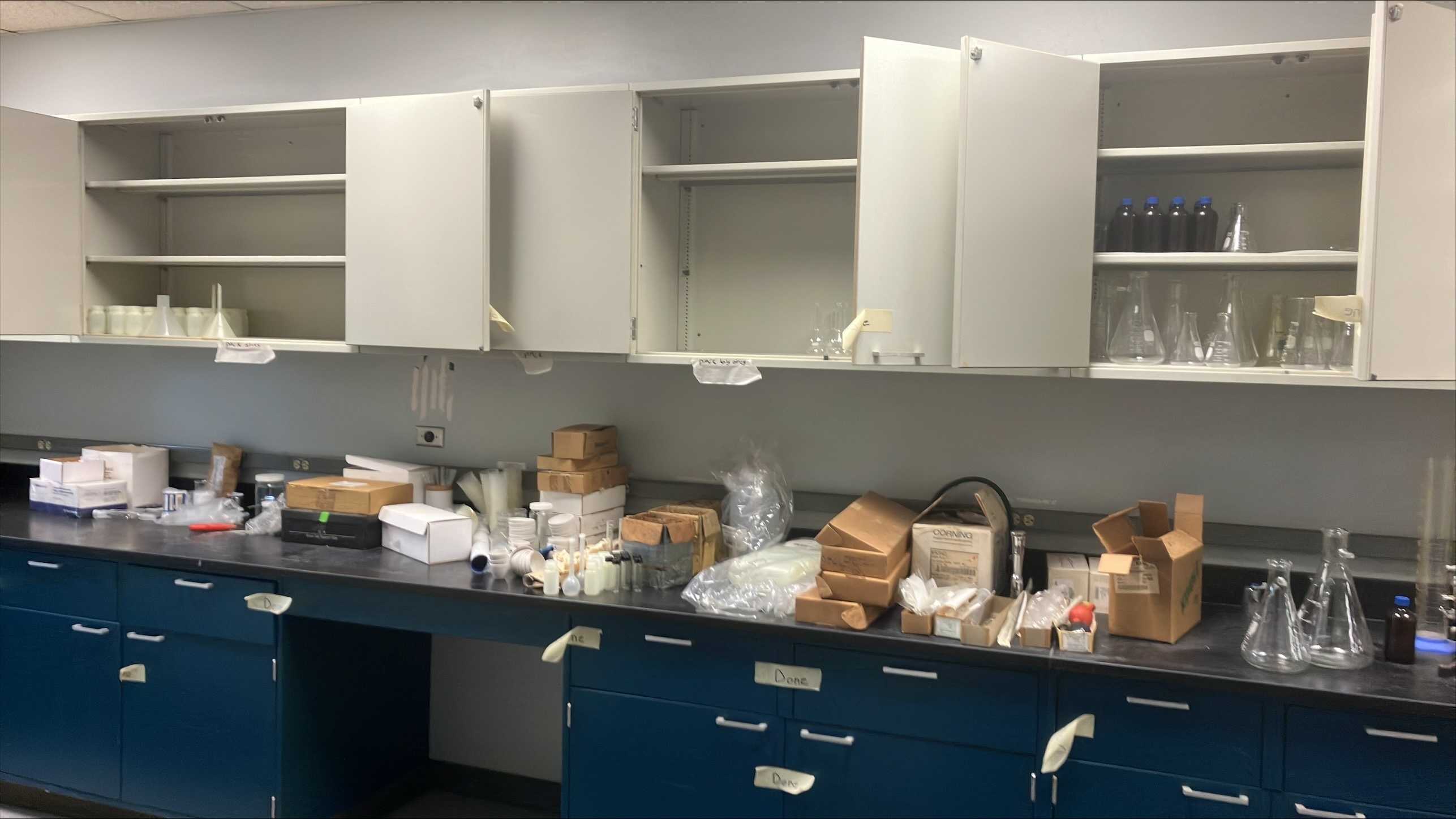 LOT OF LAB EQUIPMENT - LAB & SCIENTIFIC LOT OF LAB EQUIPMENT - LAB & SCIENTIFIC