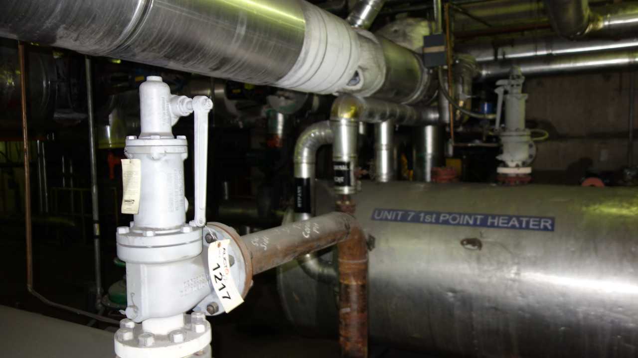 LOT OF 2 CONSOLIDATED RELIEF VALVES 3IN - RELIEF VALVE