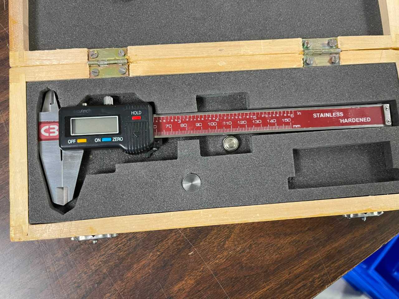 Chicago Brand 6" Digital Caliper - ELECTRIC POWER TOOLS