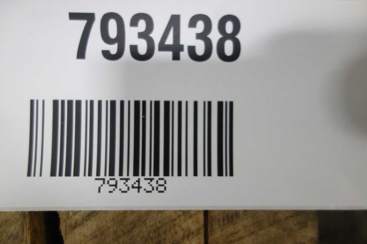 PALLET OF HYDRAULIC REPLACEMENT PARTS - VALVES