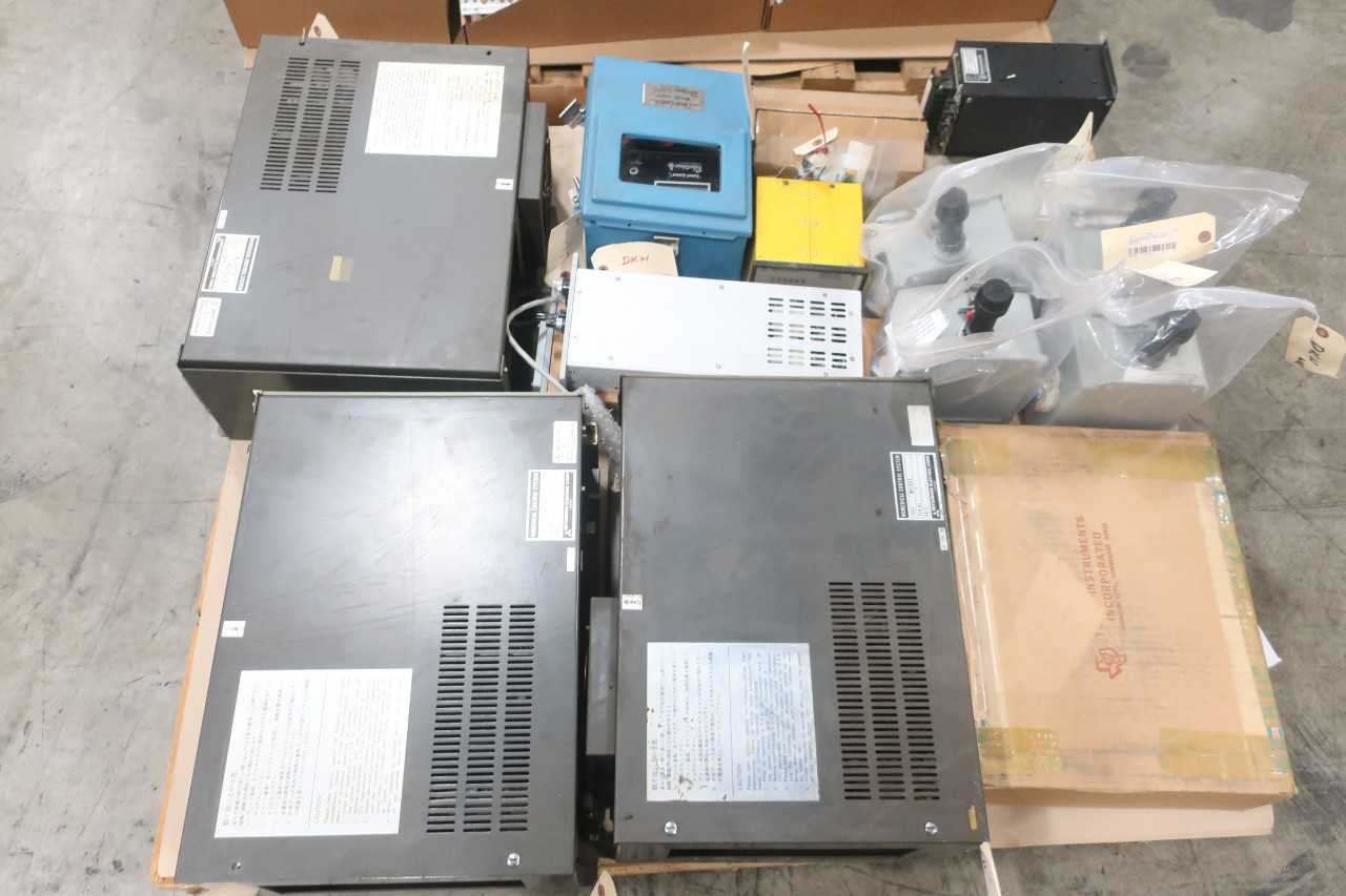 2 PALLETS OF ASSORTED ELECTRICAL CIRCUIT BOARDS, AMP CONTROLLER, CONTROL BOX, MODULE- ROBERTSHOW CONTROLS AND COMPANY, MITSUBISHI, NAVITAS, VALCOR, PANALARM - AUTOMATION & CONTROLS