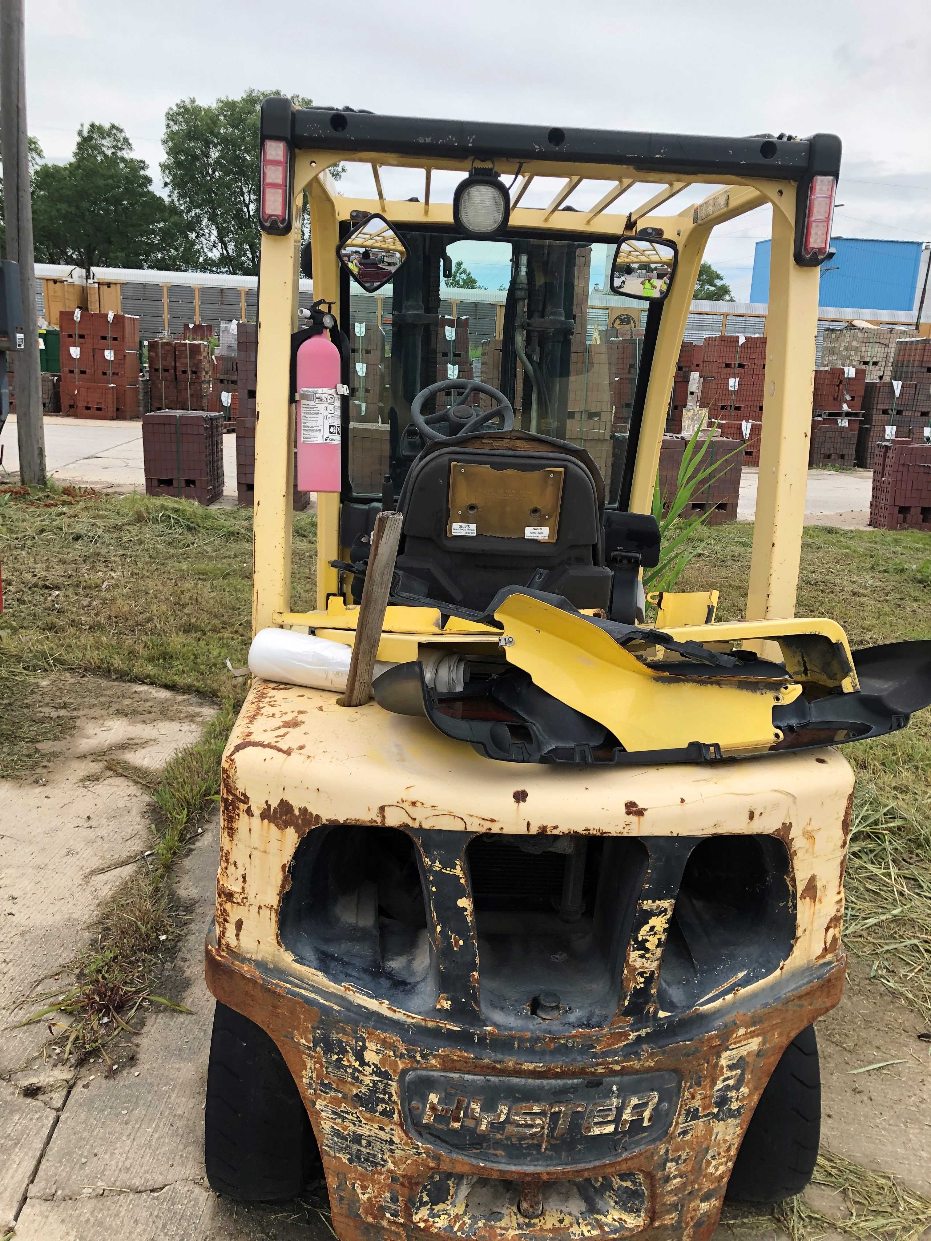 2005 HYSTER H60FT SIT-DOWN FORKLIFT