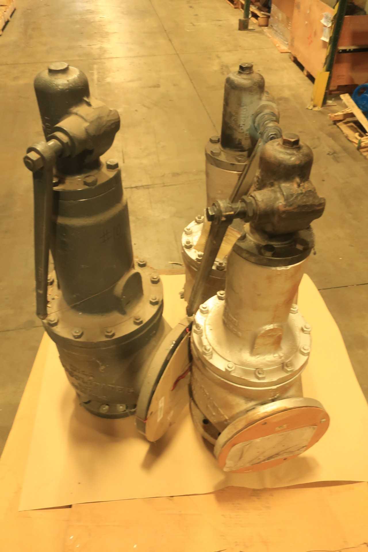 LOT OF ASSORTED RELIEF VALVES - RELIEF VALVE