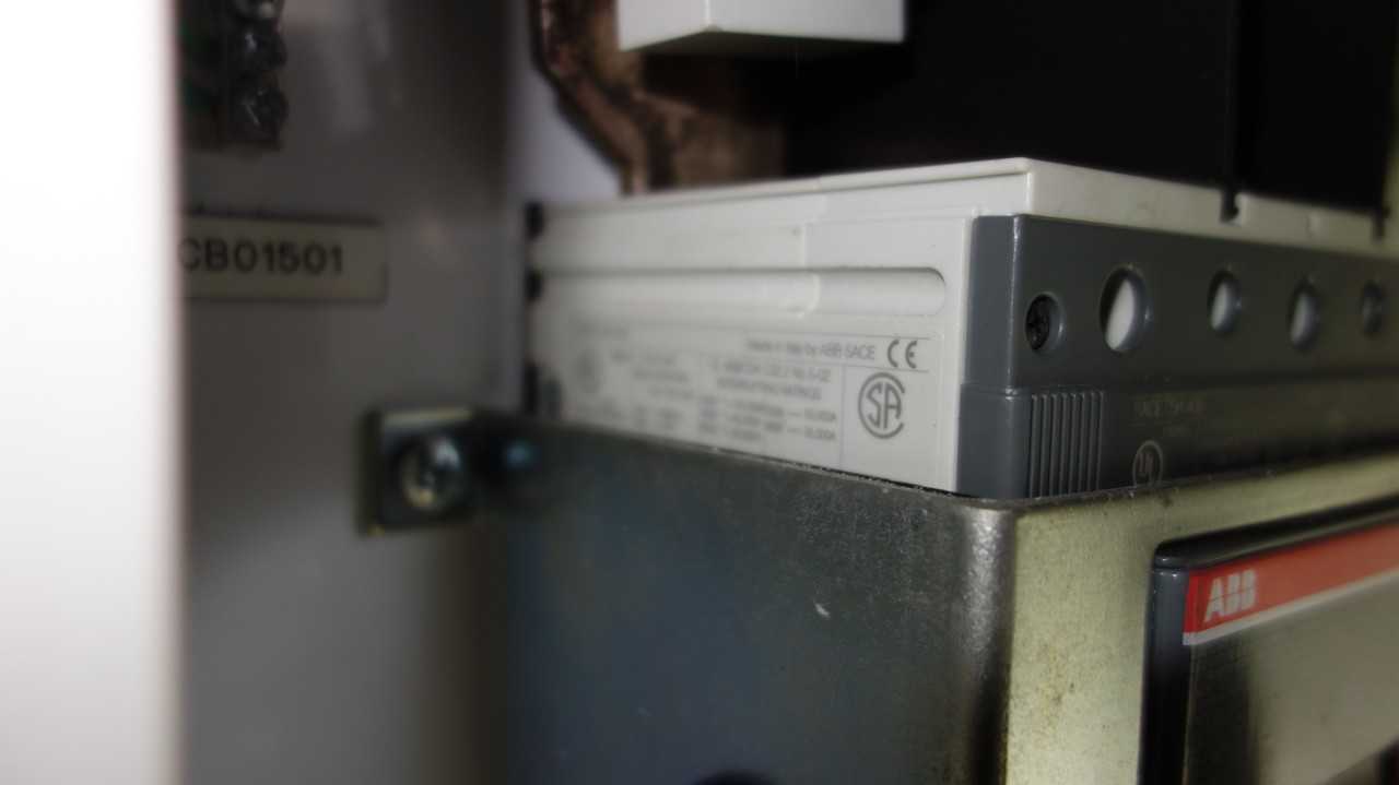DSI TRAILER CONTROL MOTOR DRIVE PANEL W/ ALLEN BRADLEY POWERFLEX 700 - MOTOR DRIVES