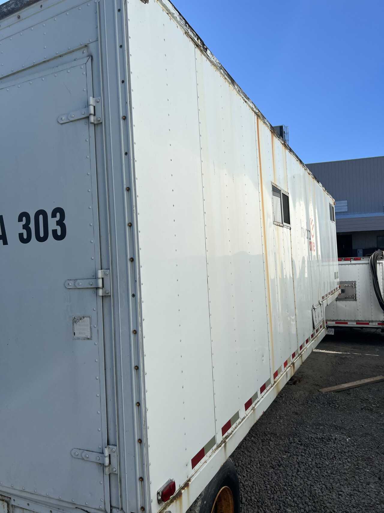 1969 25' Van Trailer With Roots Rotary Lobe Vaccum Pump Designation 1016 RGS-H.V. 32197 Serial Number - PUMPS