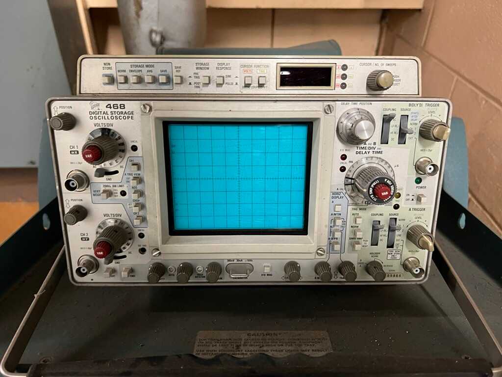 Tektronix 468 oscilloscope - METAL INSPECTION EQUIPMENT
