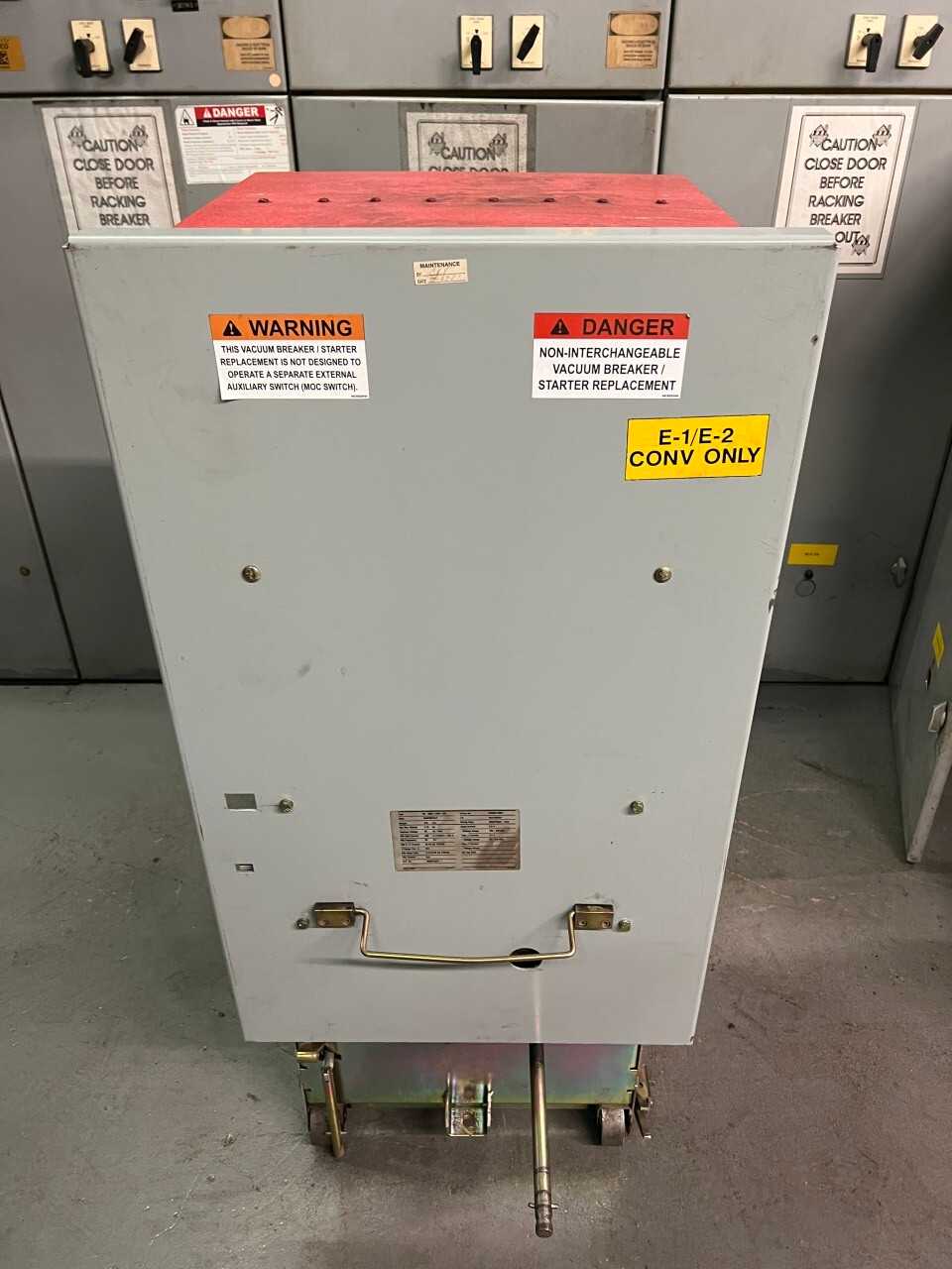5x Eaton VSR vacuum breakers - CIRCUIT BREAKERS