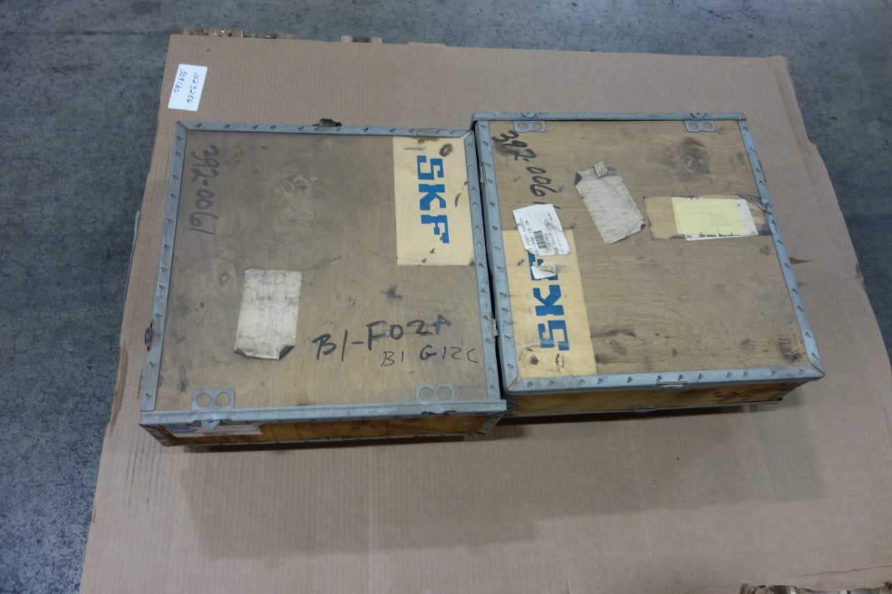 LOT OF 2 SKF BEARINGS - BEARINGS