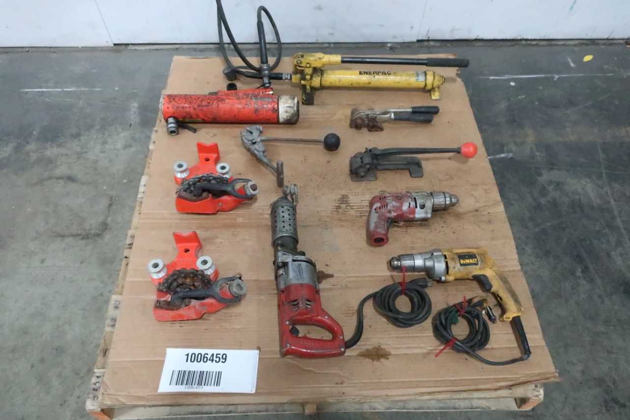 PALLET OF ASSORTED POWER TOOLS - ELECTRIC POWER TOOLS