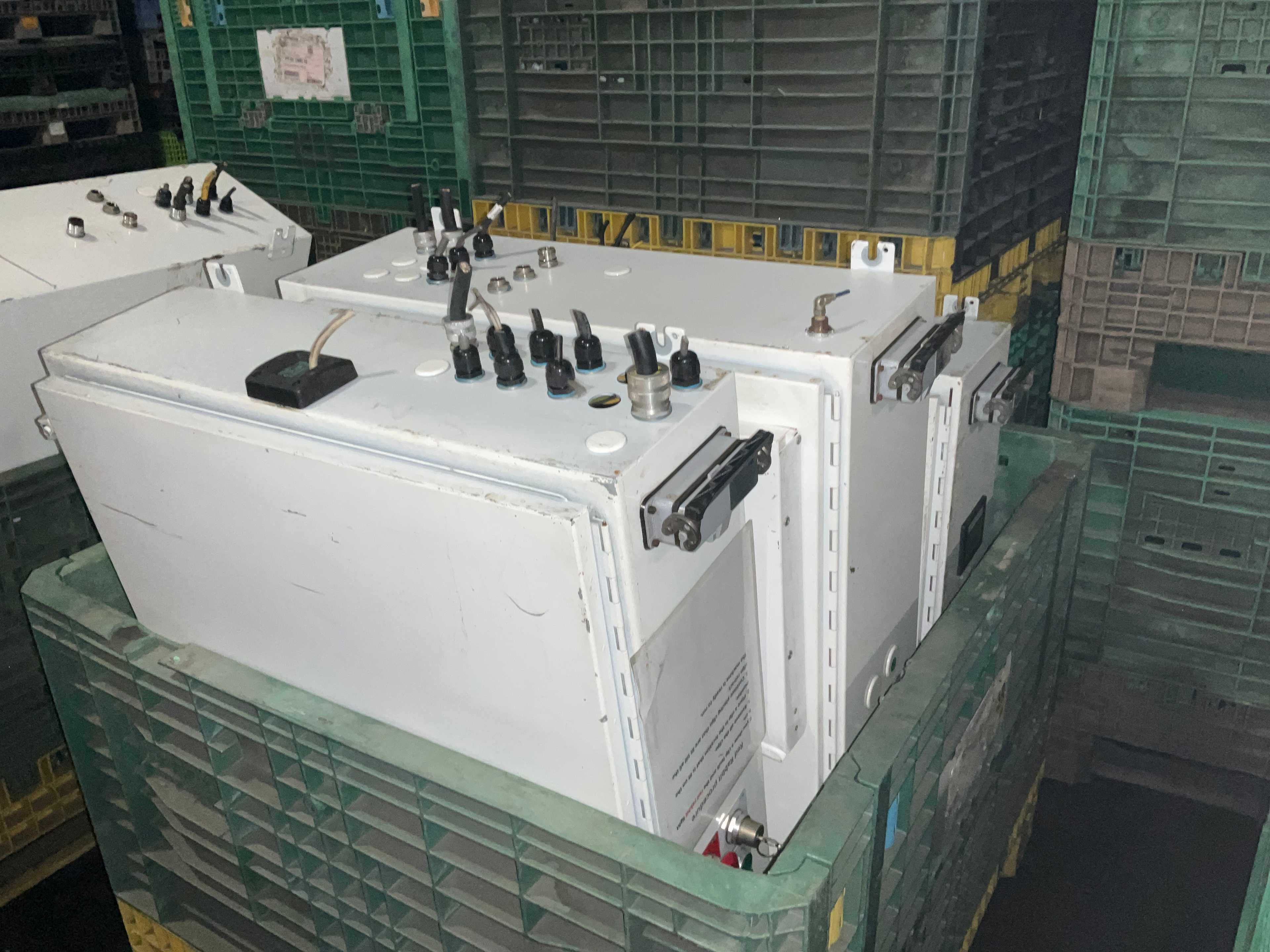 QTY 2- PALLET WITH CONTROL CABINETS - CONTROL CABINETS QTY 2- PALLET WITH CONTROL CABINETS - CONTROL CABINETS