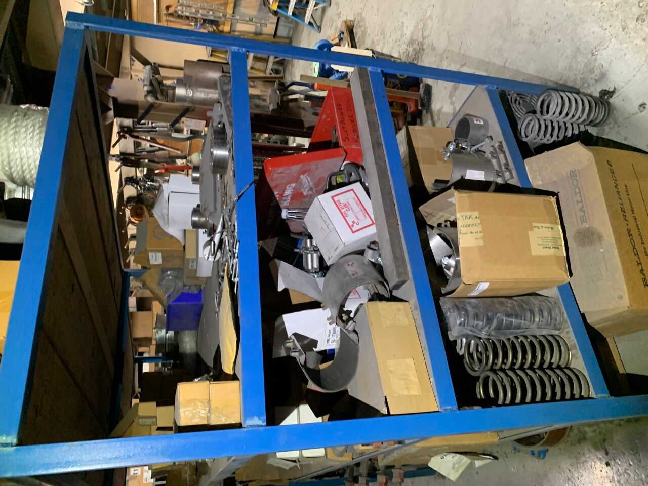 CONTENTS OF SHELVING - INDUSTRIAL PARTS