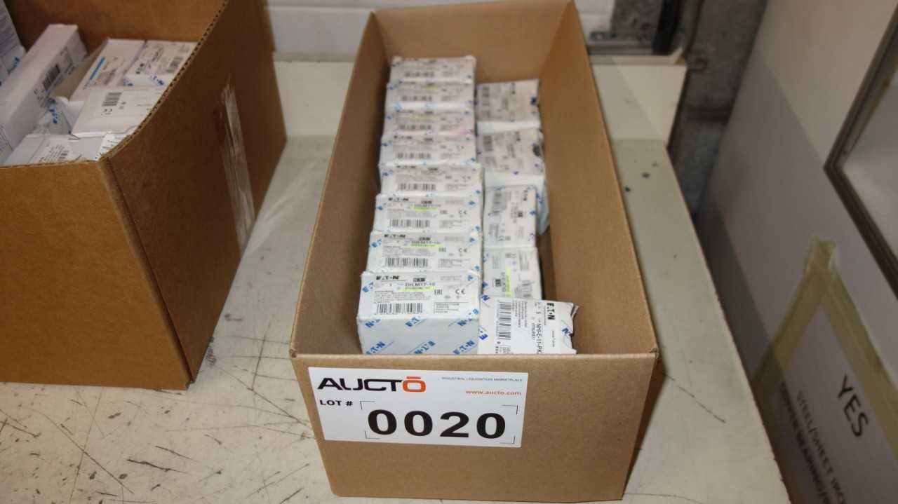1 BOX OF EATON / CUTLER HAMMER ELECTRICAL - ELECTRICAL COMPONENTS