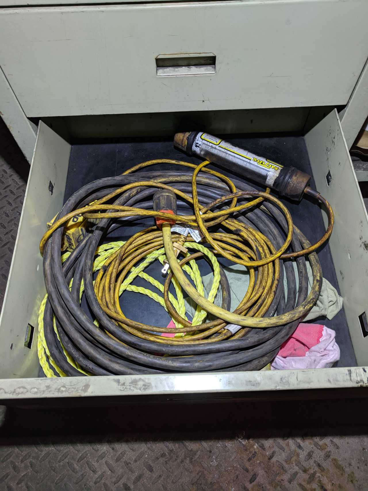 LOT OF 2 ROLLING CABINETS WITH PNEUMATIC TOOLS, TEST EQUIPMENT, SUPPLIES - ELECTRIC POWER TOOLS