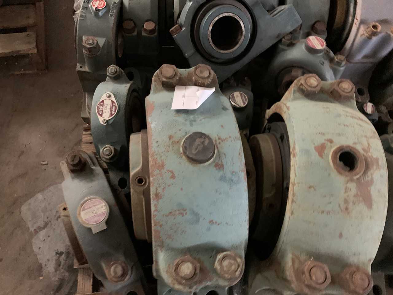 PALLET OF DODGE PILLOW BLOCK BEARINGS VARIOUS SIZES - BEARINGS