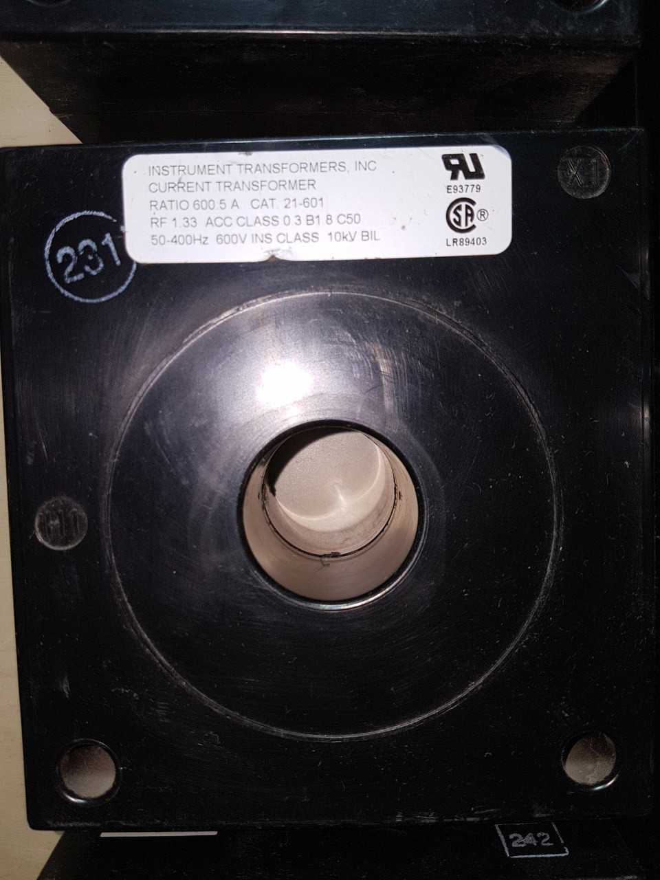 CURRENT SENSORS AND CURRENT TRANSFORMERS QTY 9 - INSTRUMENTATION