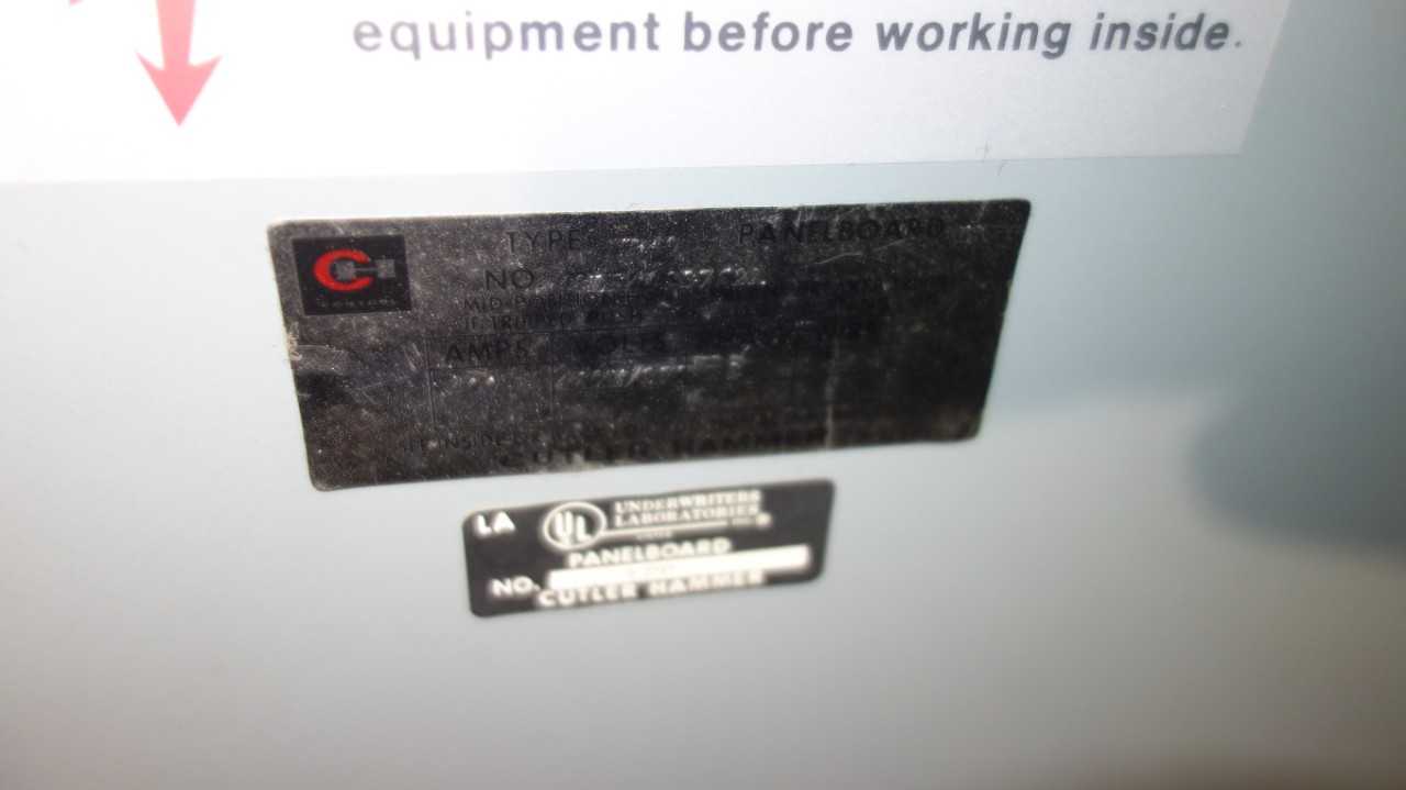 LOT OF 3 ASSORTED CUTLER HAMMER EATON BREAKER CONTROL PANELS (INCLUDES ALL BREAKERS AND ELECTRICAL) - ELECTRICAL COMPONENTS