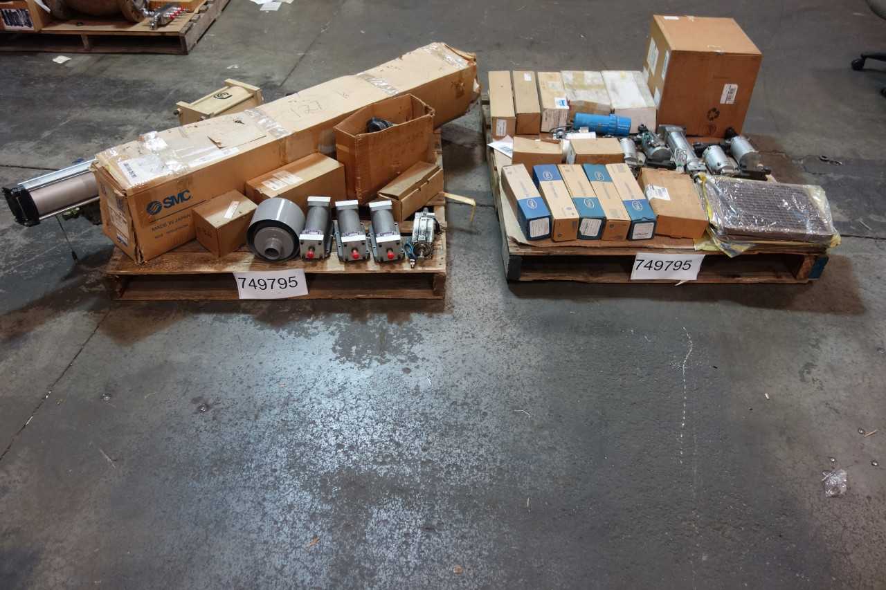 2 PALLETS OF ASSORTED PNEUMATIC REGULATORS, CYLINDERS, FILTERS, VALVE BODIES- CAT, PALL, PARKER - VALVES