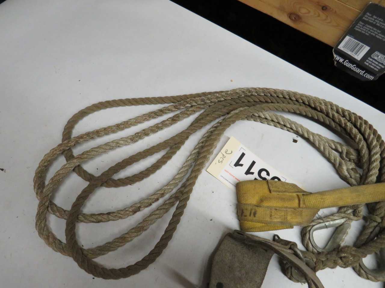 LOT OF FOOT HARNESS - LIFTING EQUIPMENT