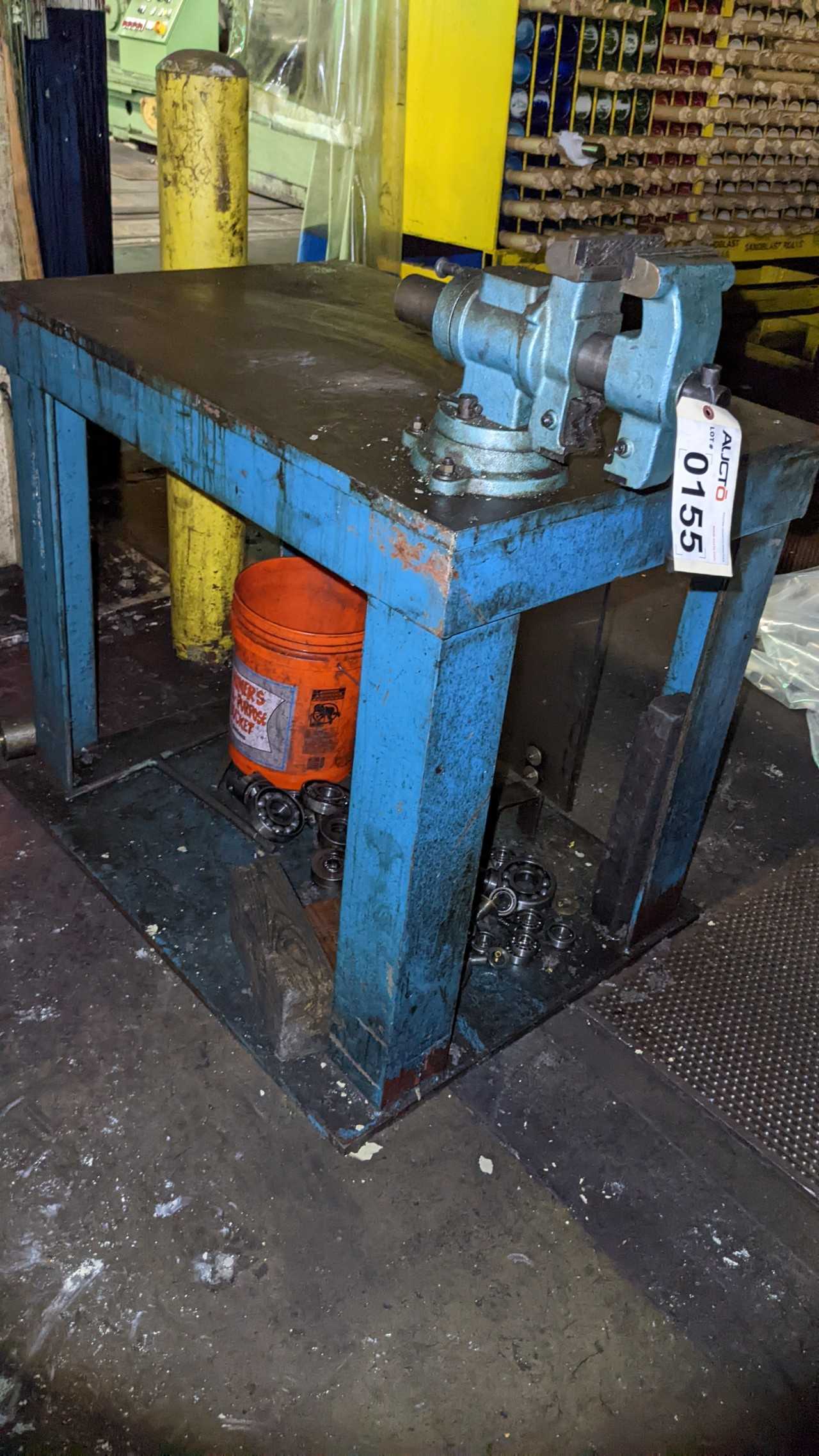 Lot of 42"x 28" steel work table with heavy duity table vise - PLANT & FACILITY Lot of 42"x 28" steel work table with heavy duity table vise - PLANT & FACILITY