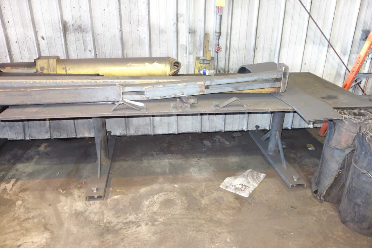 LOT OF 2 PROFESSIONAL STEEL WORK TABLE WITH CONTENTS - PLANT & FACILITY