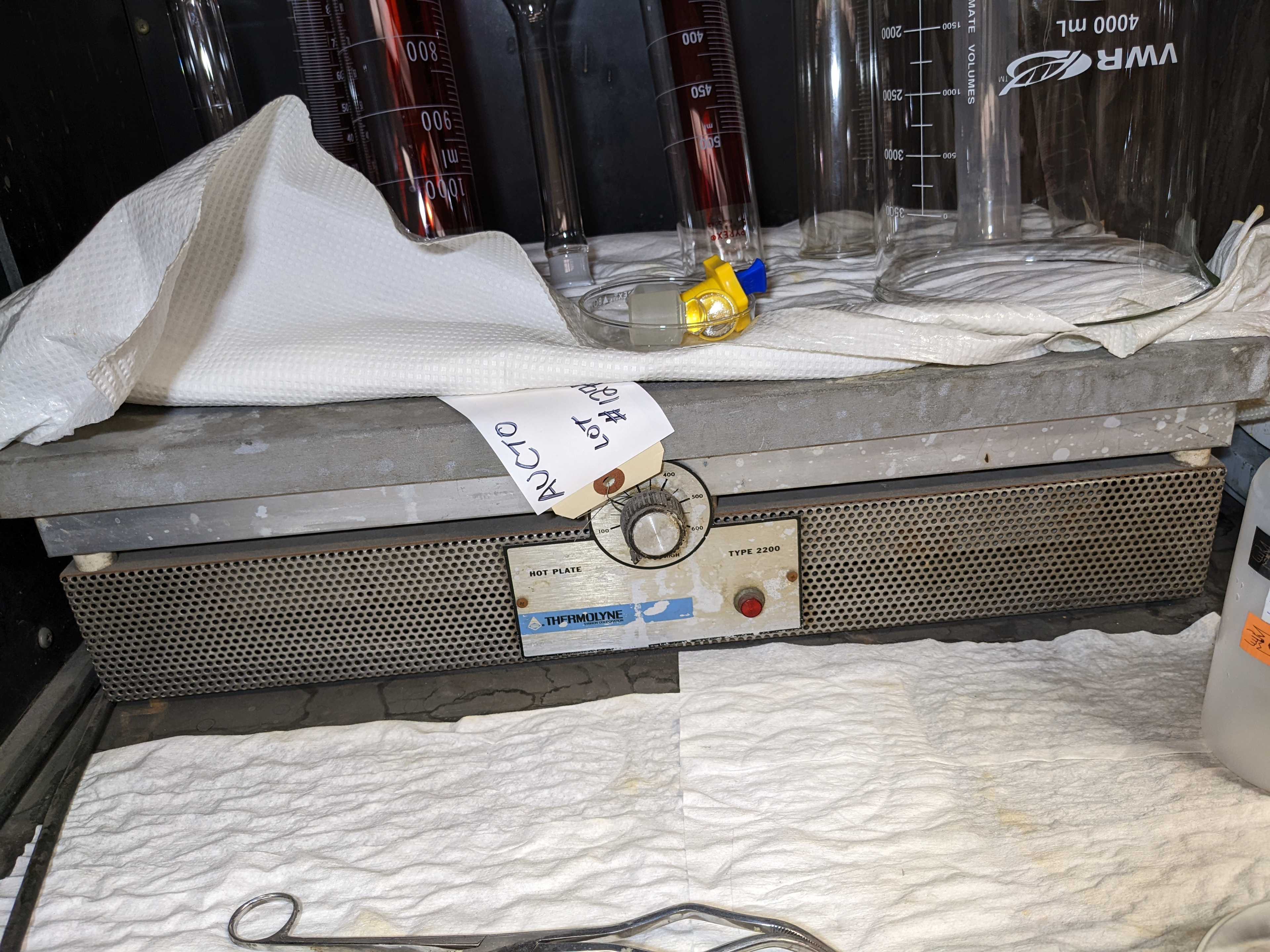 HOT PLATE - LAB & SCIENTIFIC HOT PLATE - LAB & SCIENTIFIC
