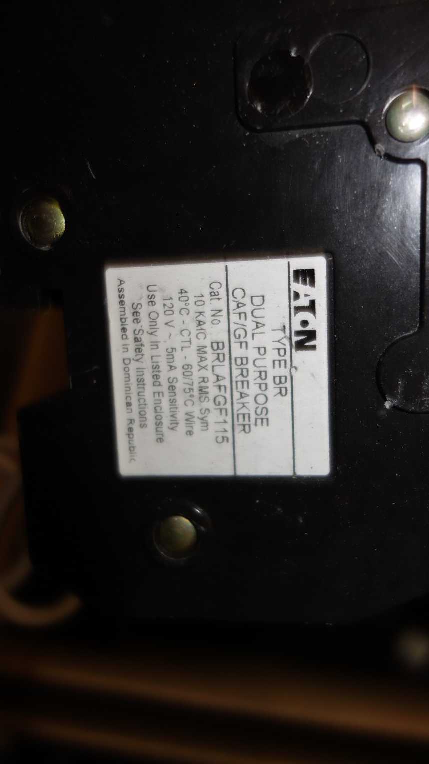 1 BOX OF ASSORTED EATON MINIATURE CIRCUIT BREAKERS, QUICKLAG, BR, CH - CIRCUIT BREAKERS
