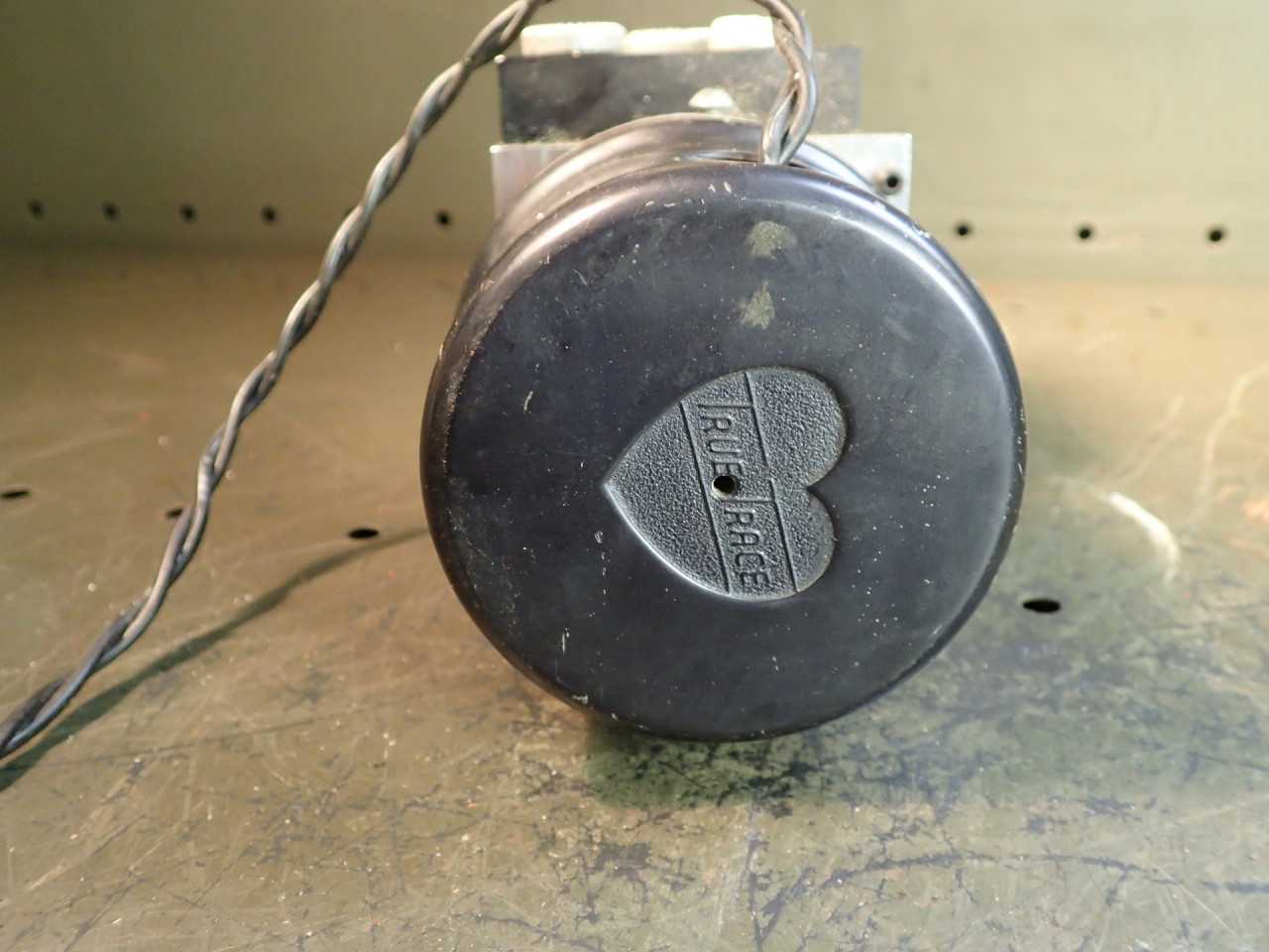 True Trace S180 Model 1056-01 Hydraulic Tracer Valve, Used in Good Condition - HYDRAULIC PARTS