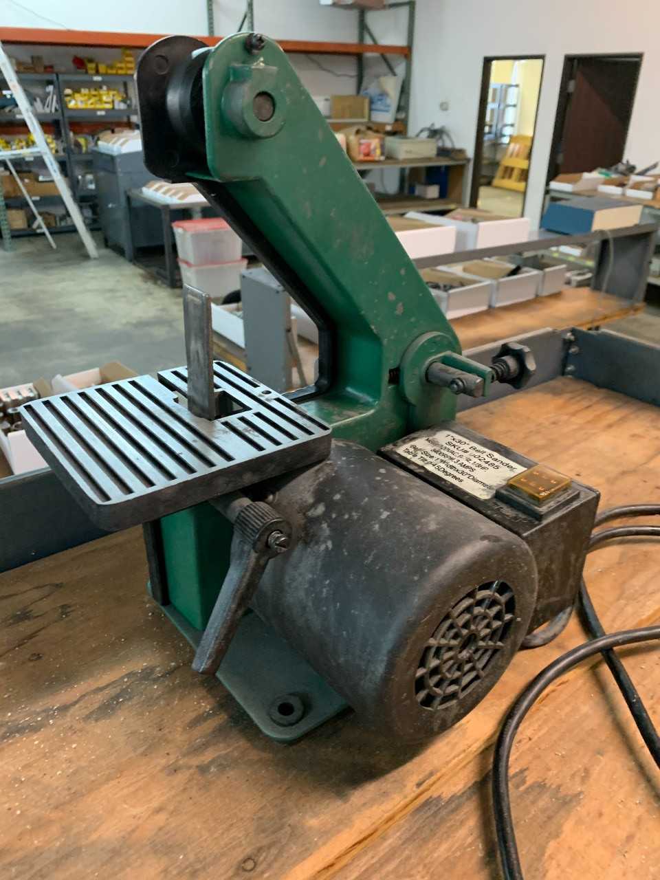 Central Machinery Belt Sander - GRINDING MACHINES