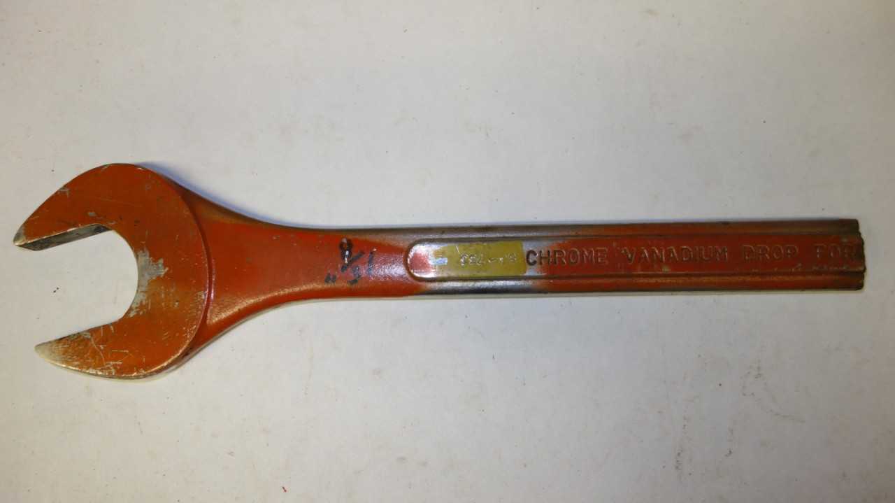 LOT OF 3 ASSORTED OPEN END  WRENCHES - HAND TOOLS
