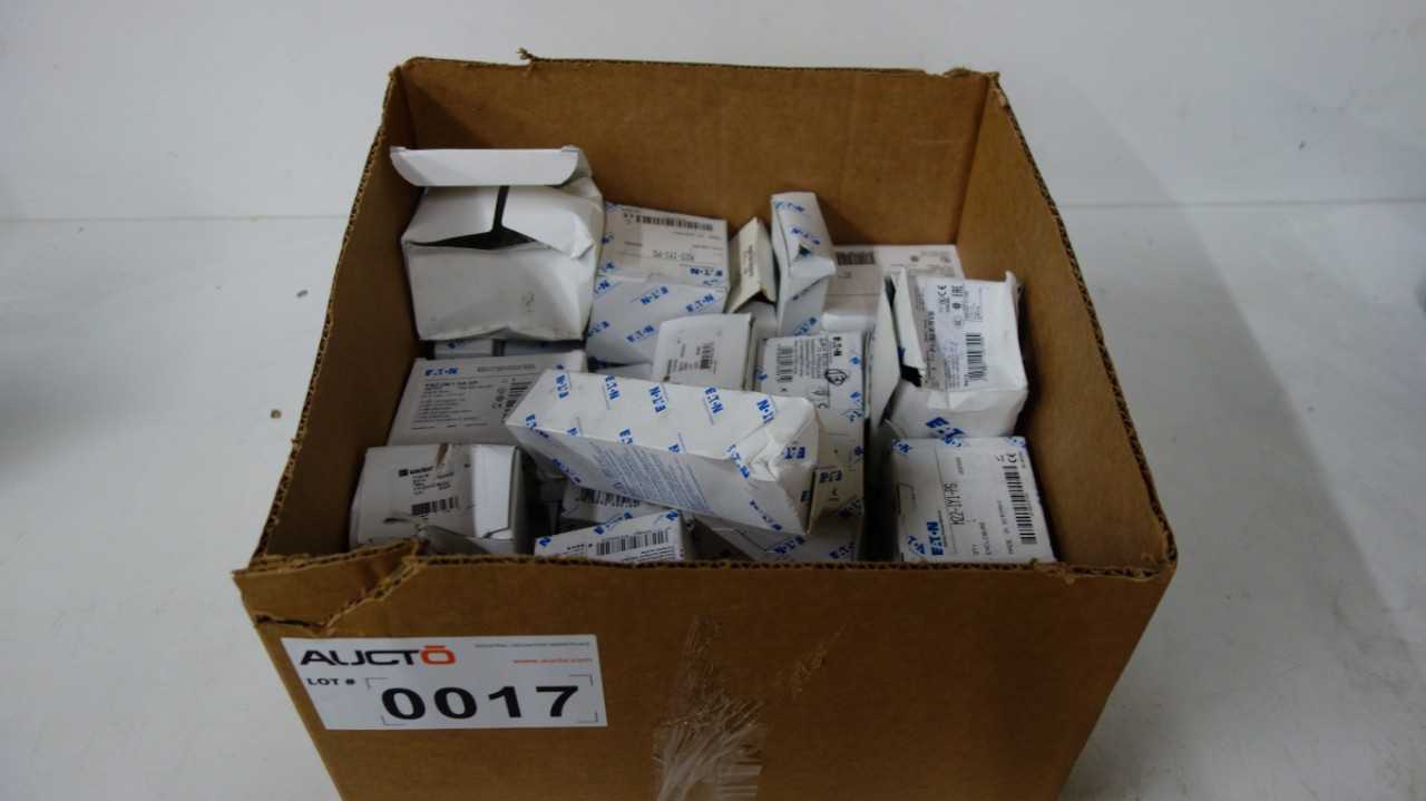 1 BOX OF EATON / CUTLER HAMMER ELECTRICAL - ELECTRICAL COMPONENTS