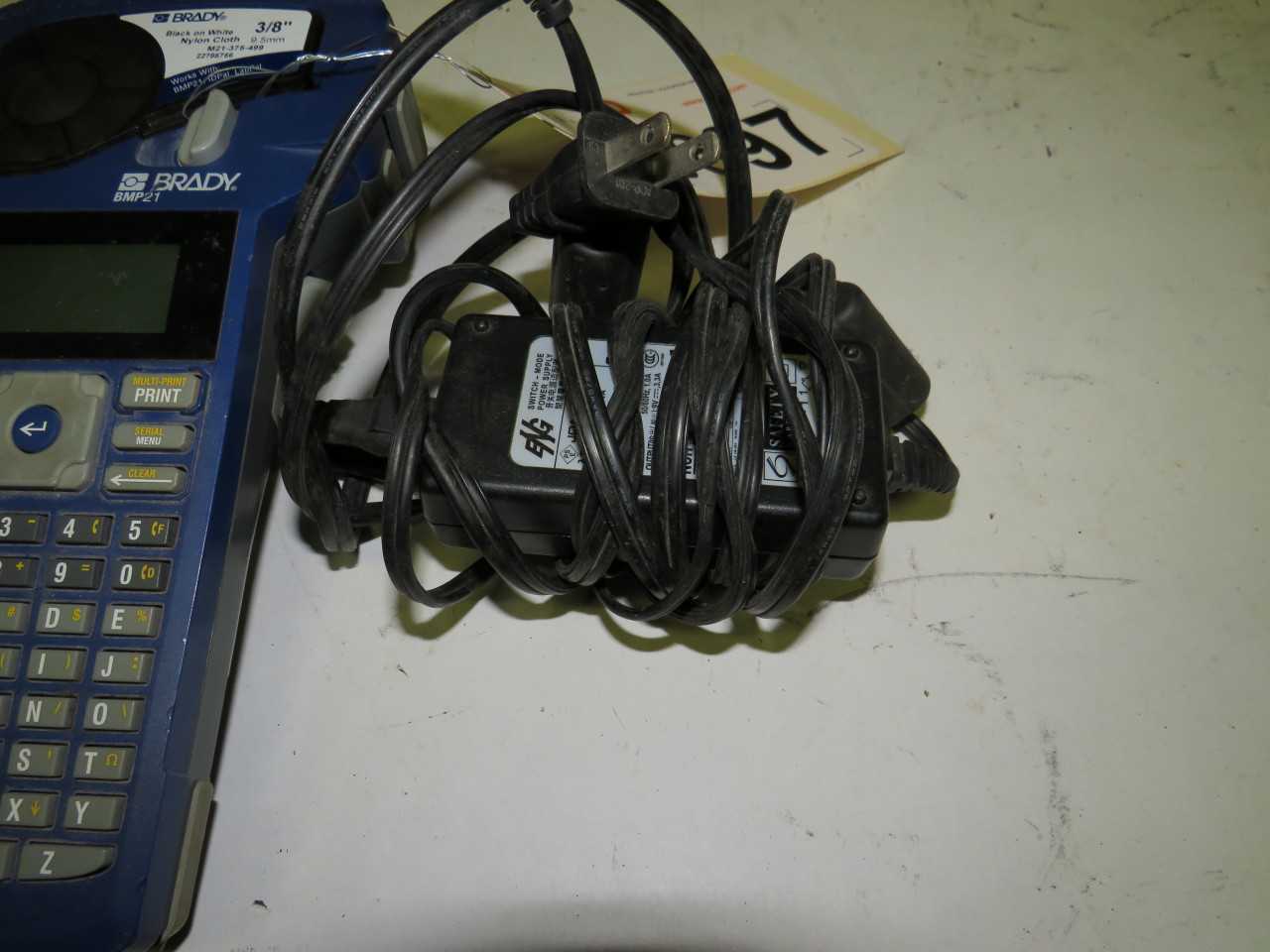 BRADY BMP21 BLACK ON WHITE 3/8" NYLON CLOTH M21-375-499 HANDHELD LABELER - ELECTRIC POWER TOOLS