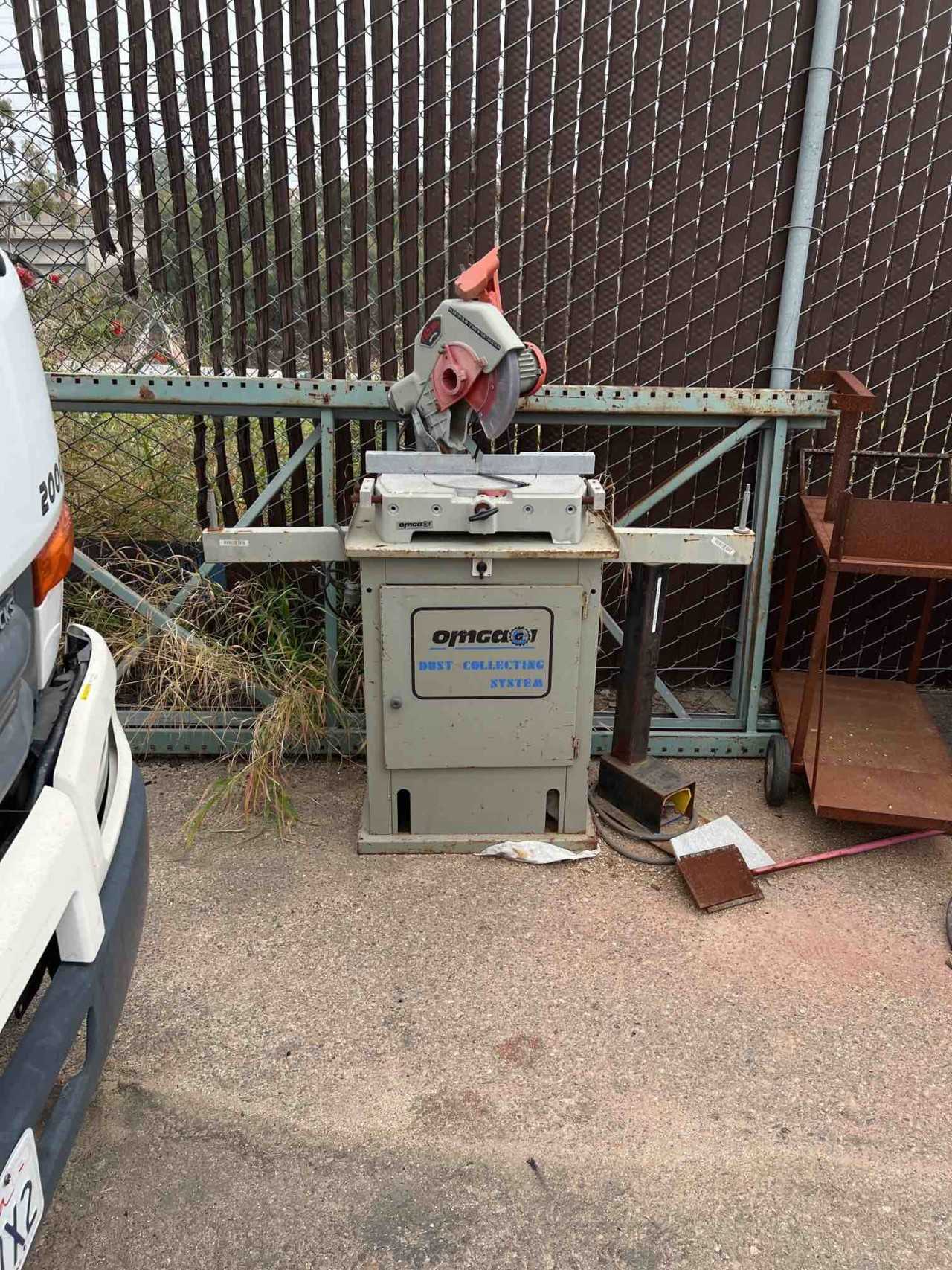 Circular 10” Saw With Dust Collector - CIRCULAR SAWS