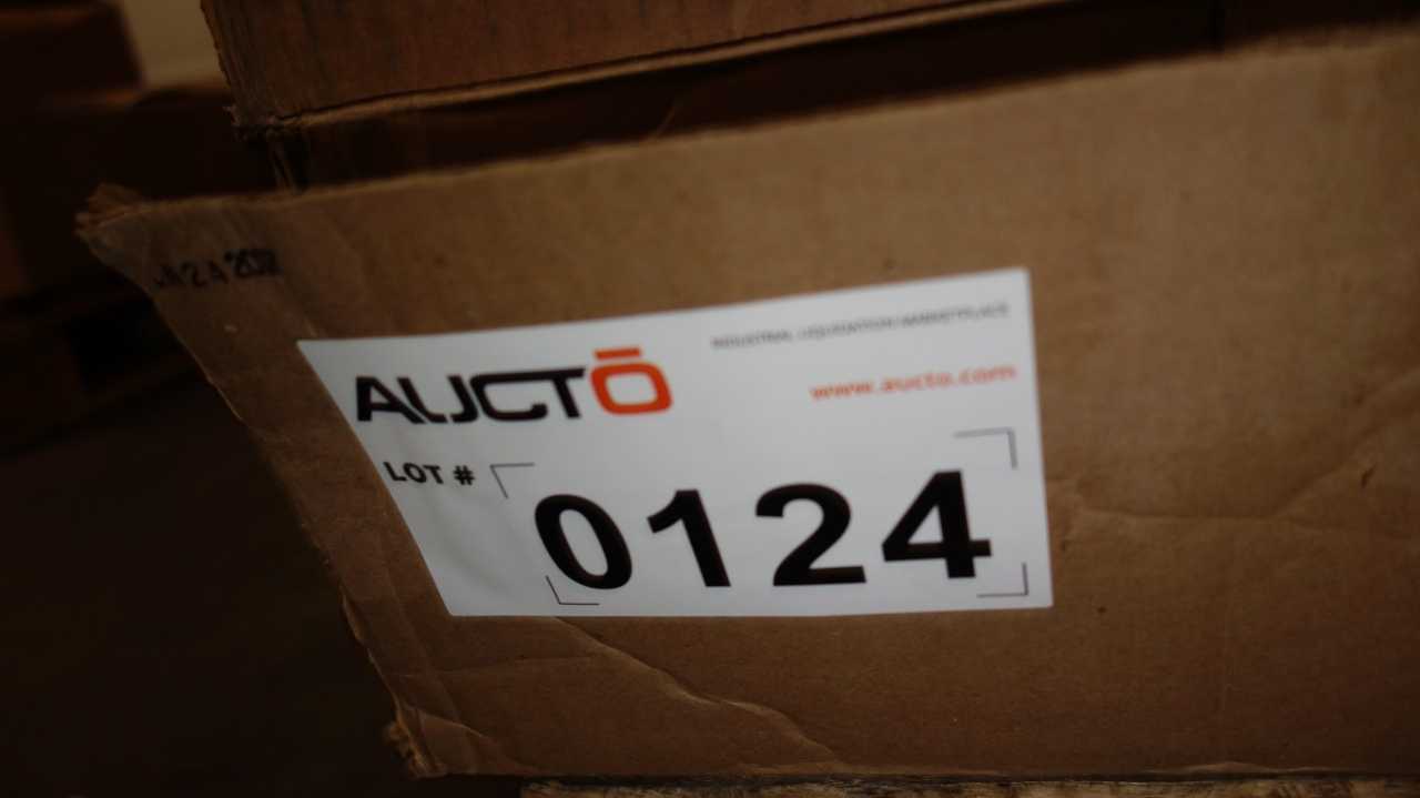 LOT OF 4 ASSORTED EATON 320A 600V-AC METER SOCKET PANELS - CIRCUIT BREAKERS