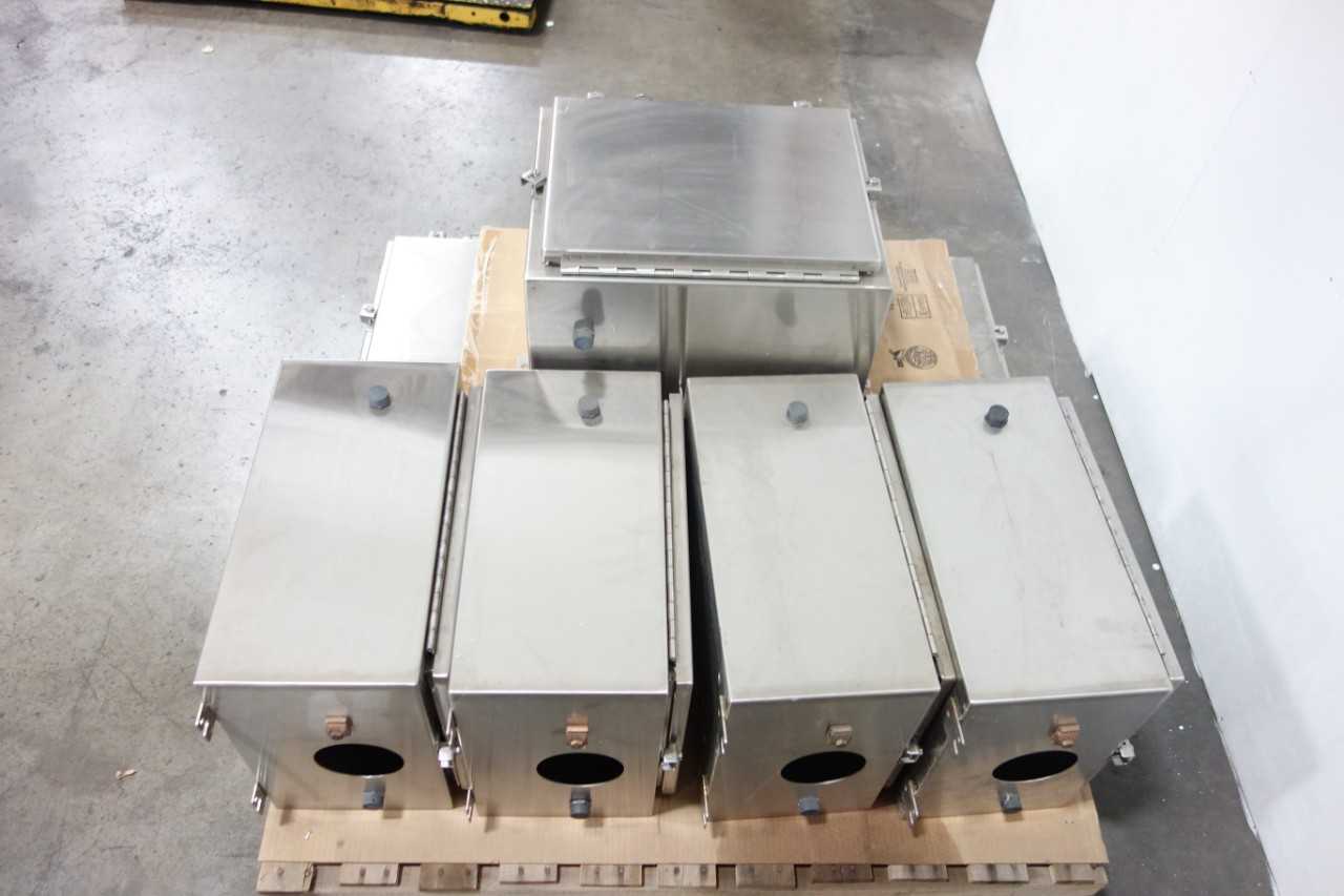 LOT OF 7 HAMMOND ENCLOSURES - ELECTRIC POWER TOOLS