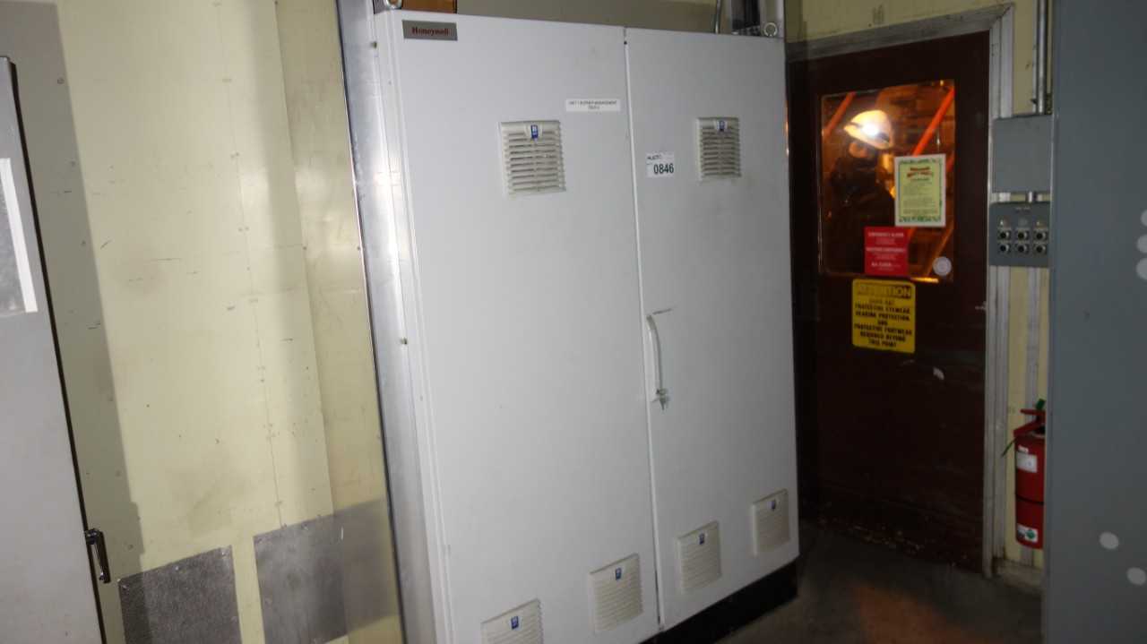 HONEYEWELL BURNER MANAGEMENT CONTROL PANEL - ELECTRICAL COMPONENTS