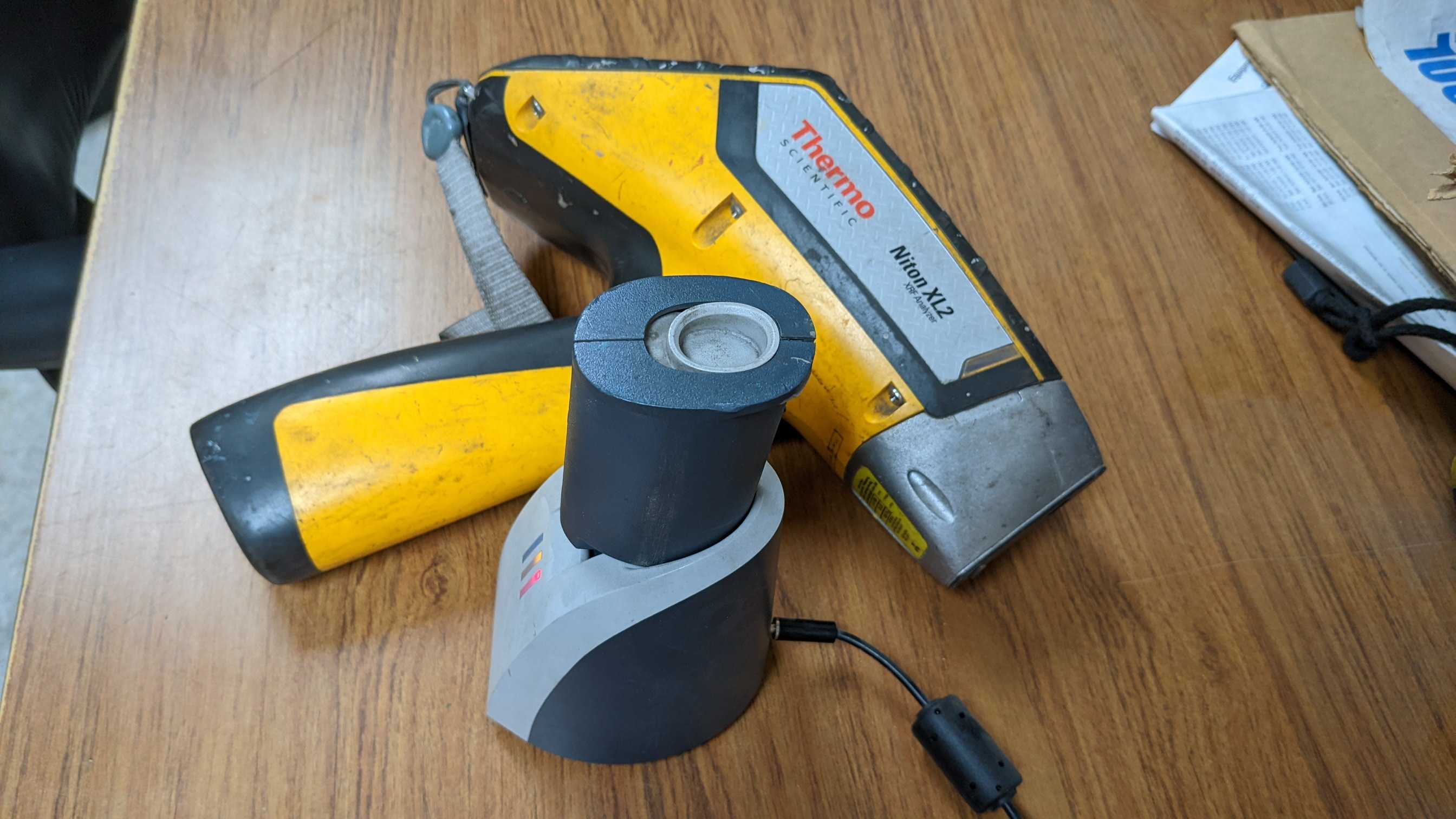 METAL ANALYZER NITON XL2 - ANALYZER