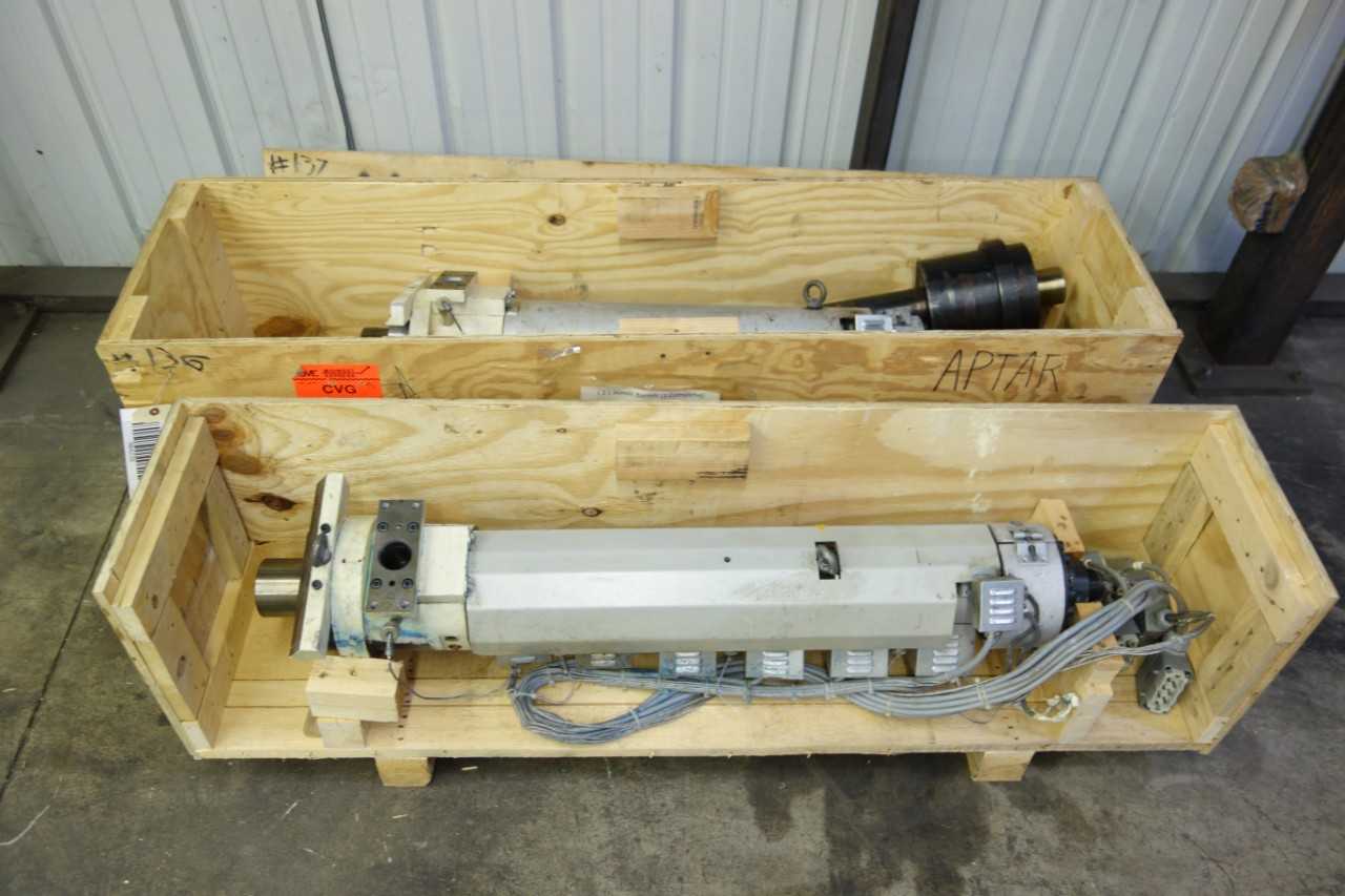 LOT OF 2 ASSORTED SINGLE SCREW INJECTION MOLDING BARRELS, 65-135 C2 30 MM, 65 TON 40 MM - HAND TOOLS