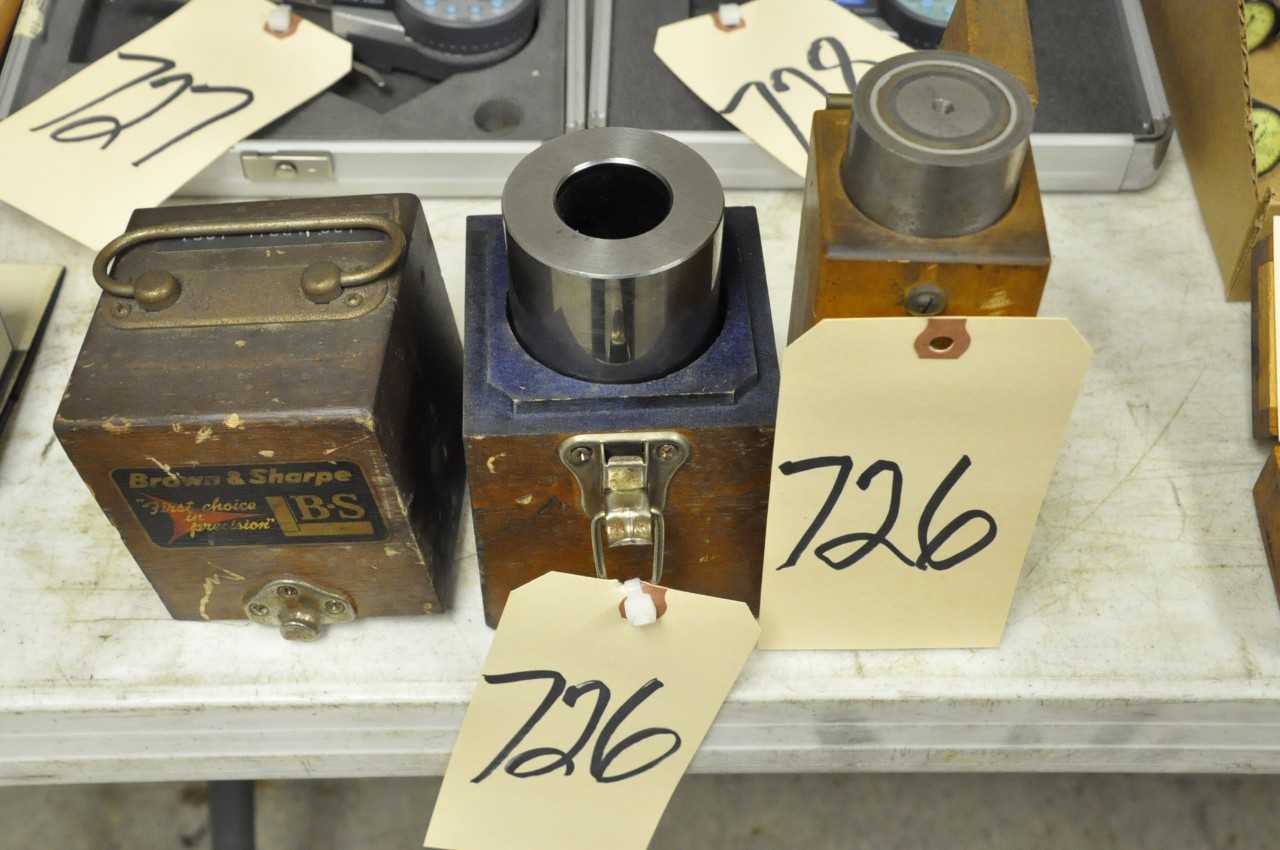 1 Brown and Sharpe Cylindrical Gauge and 1 Magnetic Cylindrical Gauge with Cases - MACHINING ACCESSORIES & TOOLING