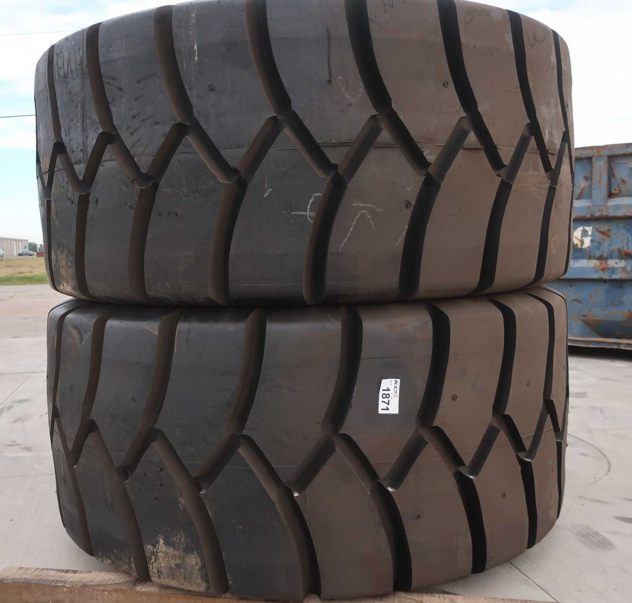 NEW MICHELIN XLDD1 45/65R45 OTR TIRE 45/65-45 - MISCELLANEOUS