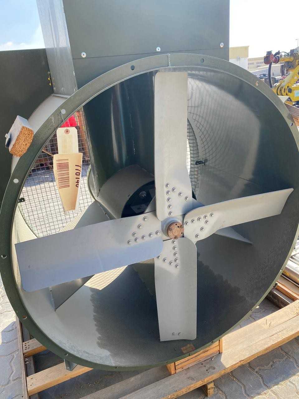 LOT OF 1 EXHAUST FAN - TEMPERATURE CONTROL COMPONENTS